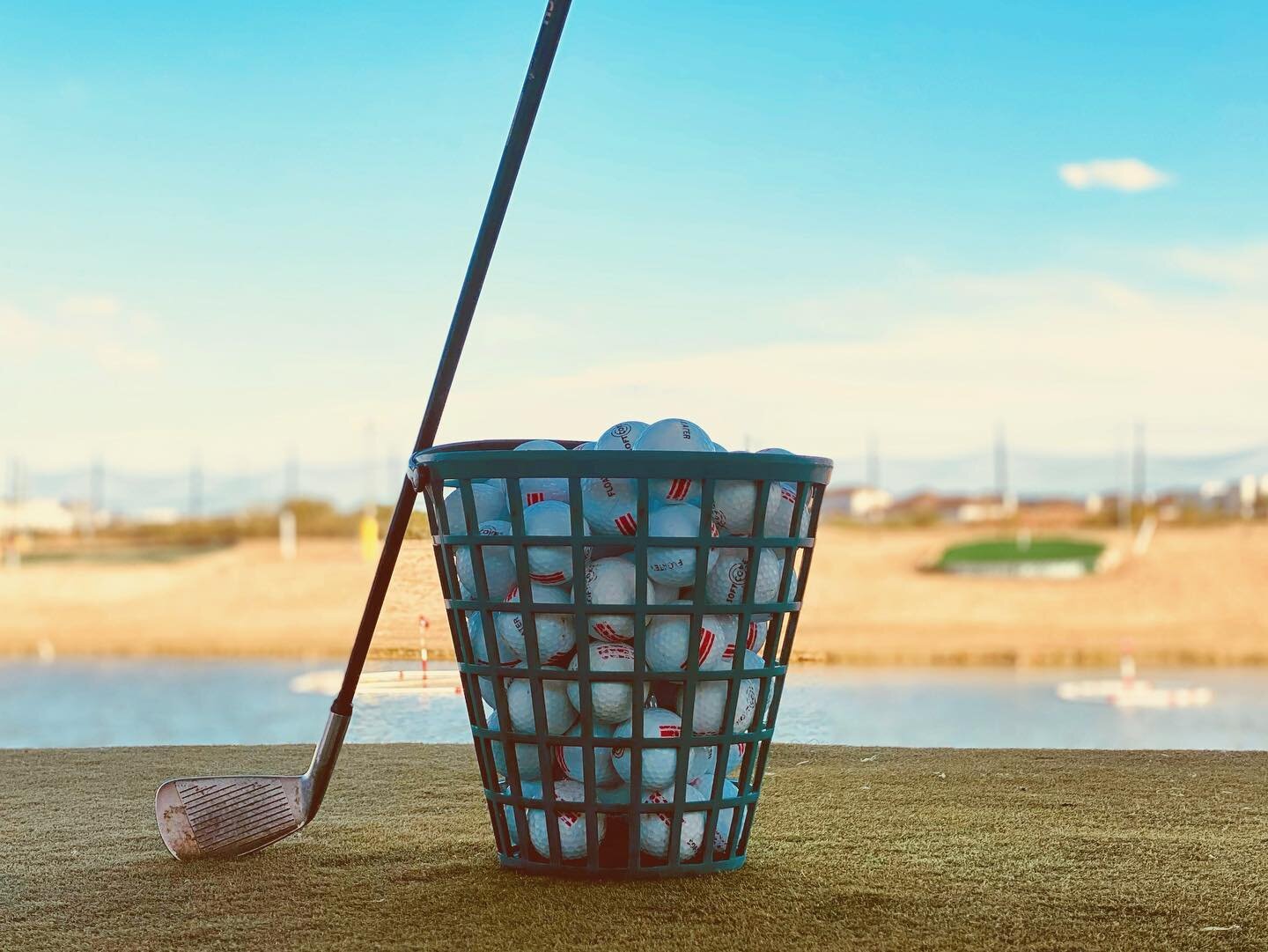 It&rsquo;s a great day for some golf!🏌🏻&zwj;♀️So come join us at our driving range and grab yourself a bucket! Now open from 3:00 - 9:00. Last sale is at 8:45! Don&rsquo;t miss out! ⛳️

#laredo #texas #southtexas #956 #golf #minigolf #alexanderboar