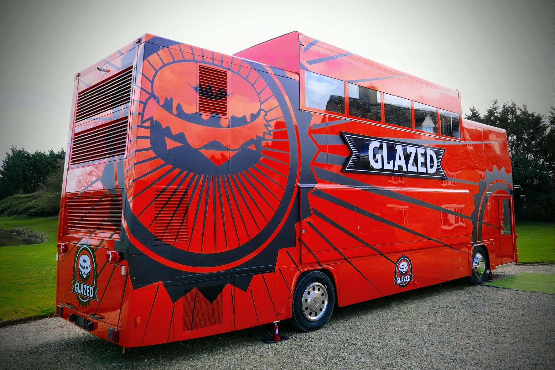 the_bus_business_glazed_march_2017.jpg