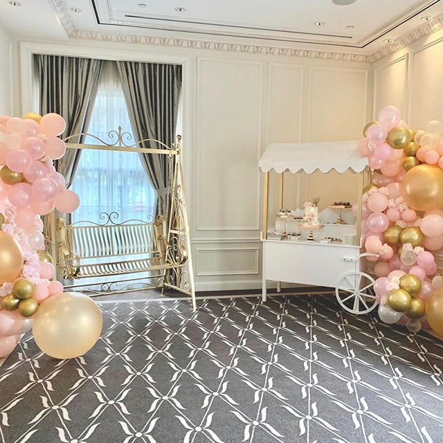 A little something to brighten up this rainy Vancouver day. Elegant bridal shower set up for @llo1207 @myskinfluencer💕
&bull;
&bull;
&bull;
@rosewoodhotelgeorgia - thank you for the helpful staff who prepared and serviced the gorgeous Tudor room 💕
