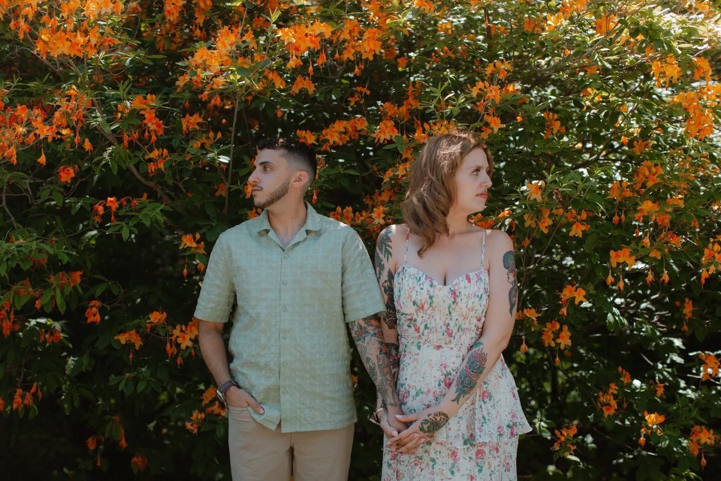 Hi my name is Sarah and I have ADHD and a lot of anxiety and being a small business owner is hard and life can be heavy but I get through it all because my clients are wonderful and they look at each other like this 🤍
&bull;
&bull;
&bull;
#smallbusi