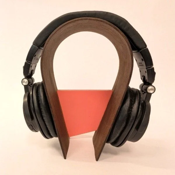 ✨ Upcoming Workshops at Snow Farm: The New England Craft Program ✨

Sign up for Spring and Summer retreat-style workshops with Dyllan! Explore segmented and/or curved forms in these woodworking classes. All experience levels are welcome!

These class