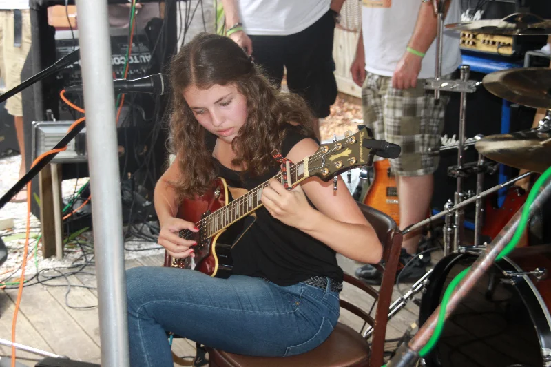 2012-scholarship-recipient-robyn-r.jpg
