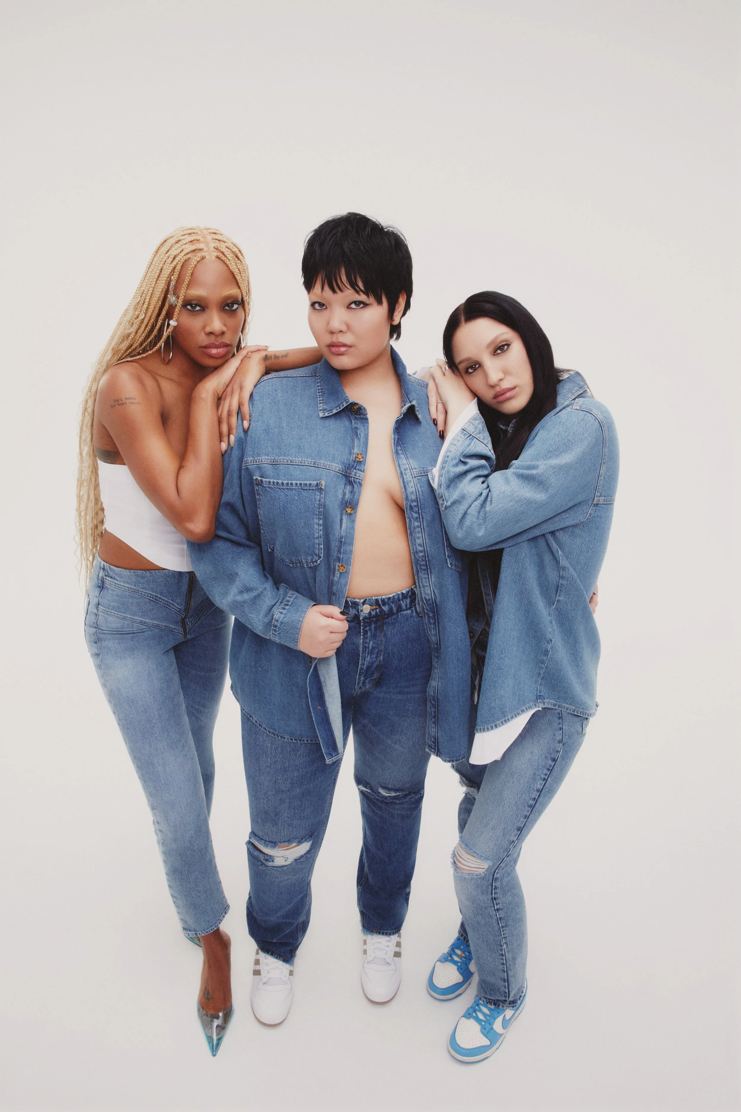 GA_SPR22_DENIMISSUE_GROUP_1745_FNL.jpg