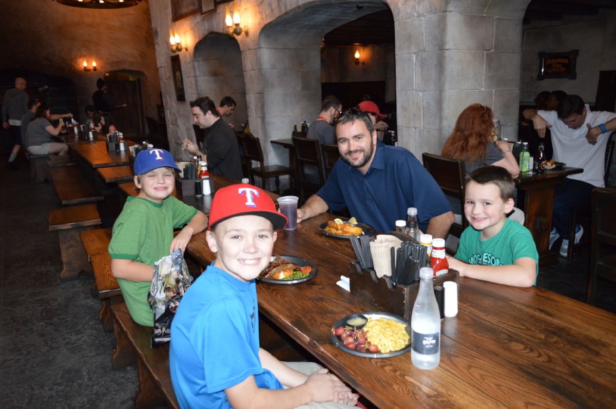 Lunch at The Leaky Cauldron