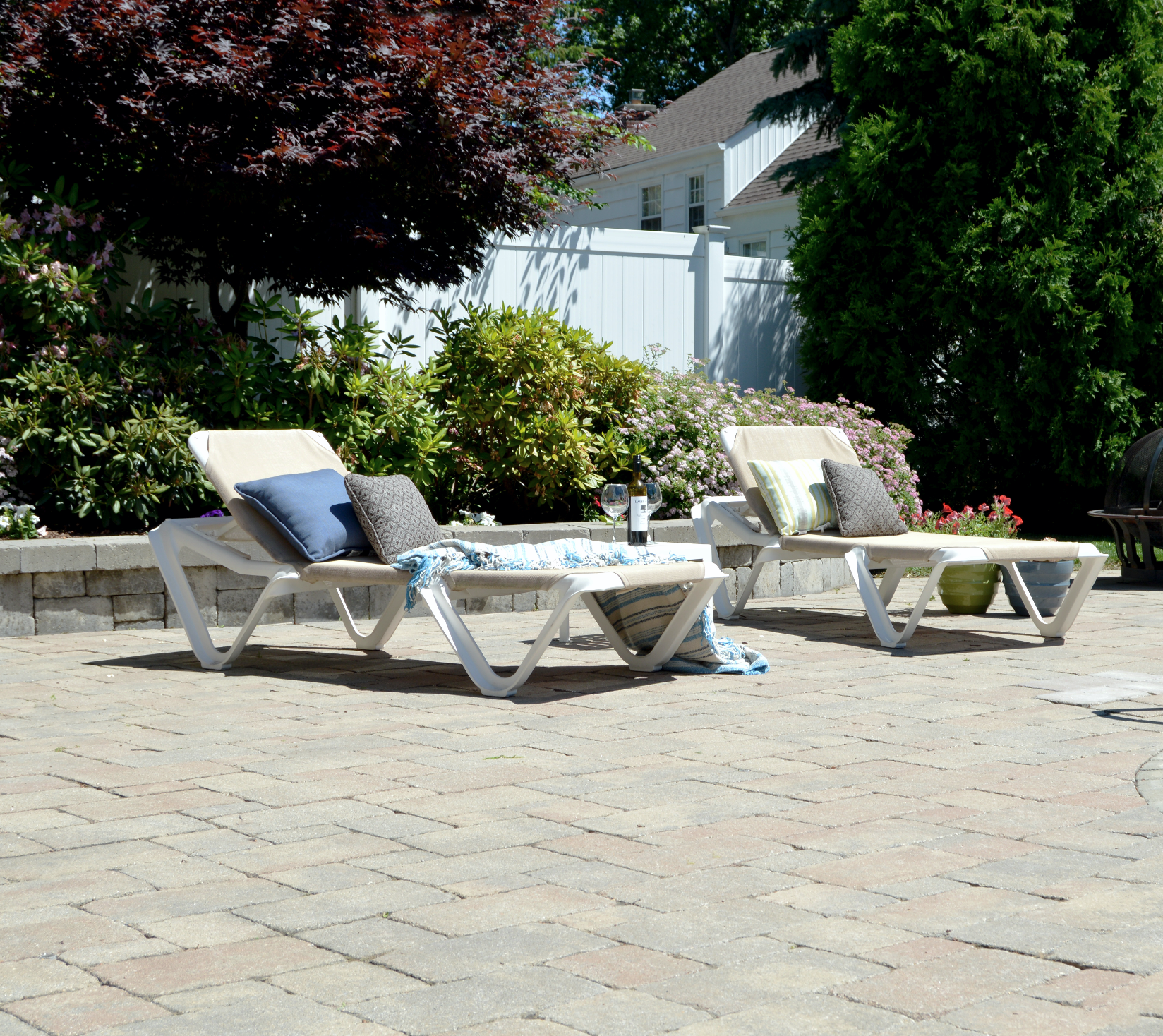 Copy of Westchester County, NY patio with Unilock pavers (Copy)