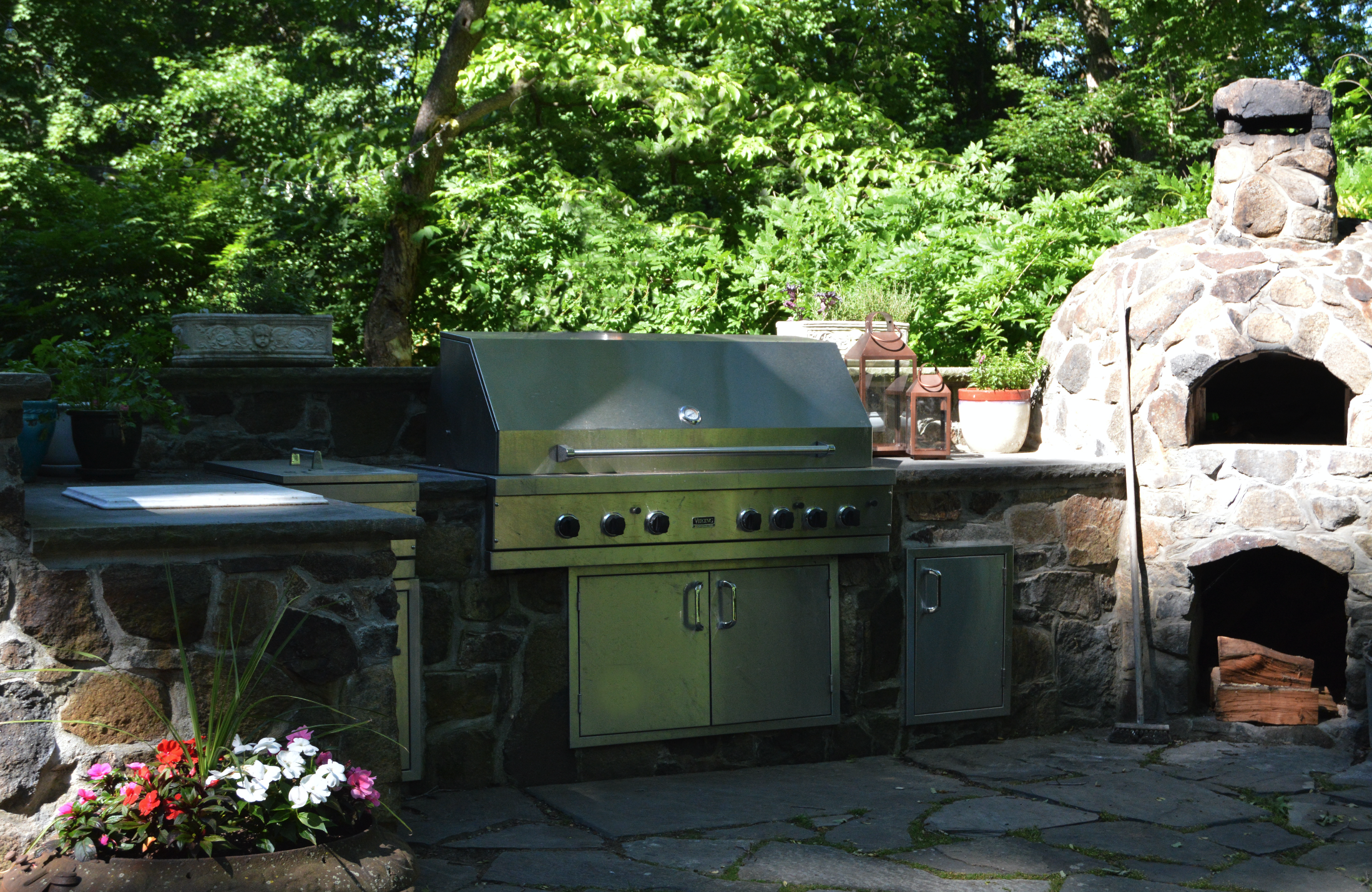 Westchester County, NY outdoor kitchen landscape construction