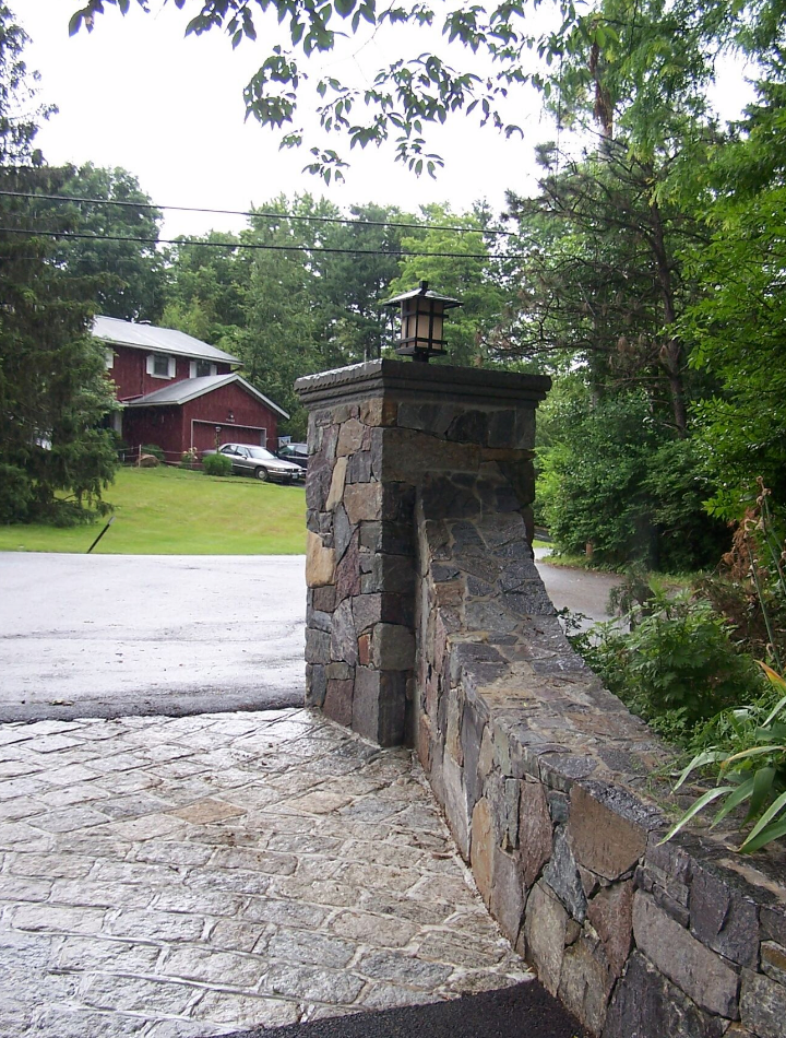 Westchester County, NY driveway skirt and walkway