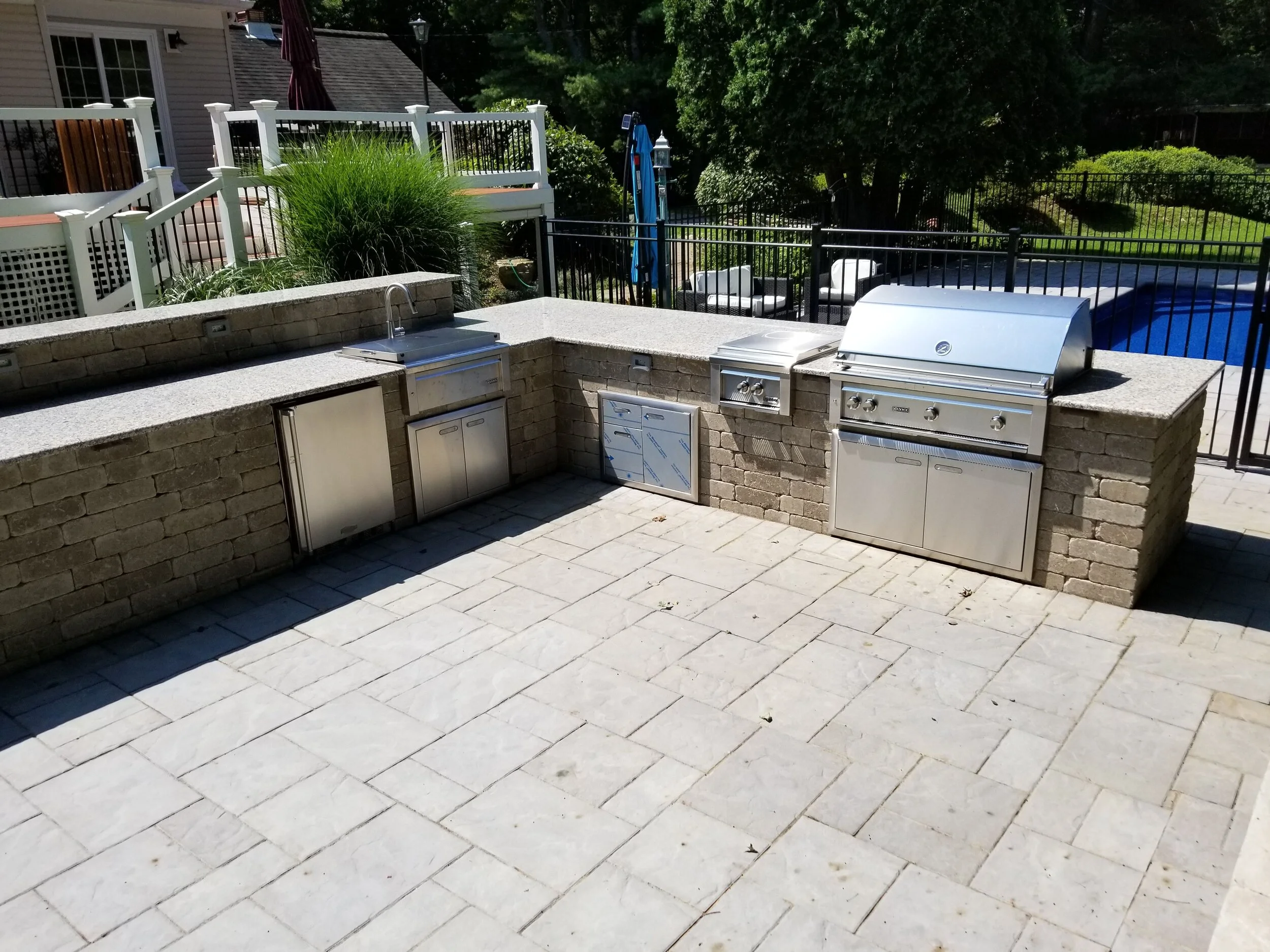 5 Landscaping Features That Masons Recommend to Homeowners for Next Spring in Cortlandt Manor and Croton NY Areas