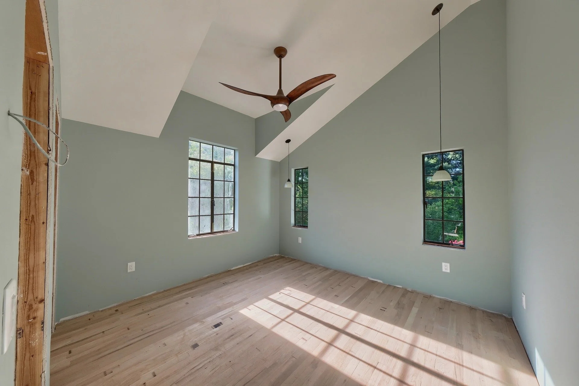 MLD-Residential-1619Blvd-Spring-20.jpg