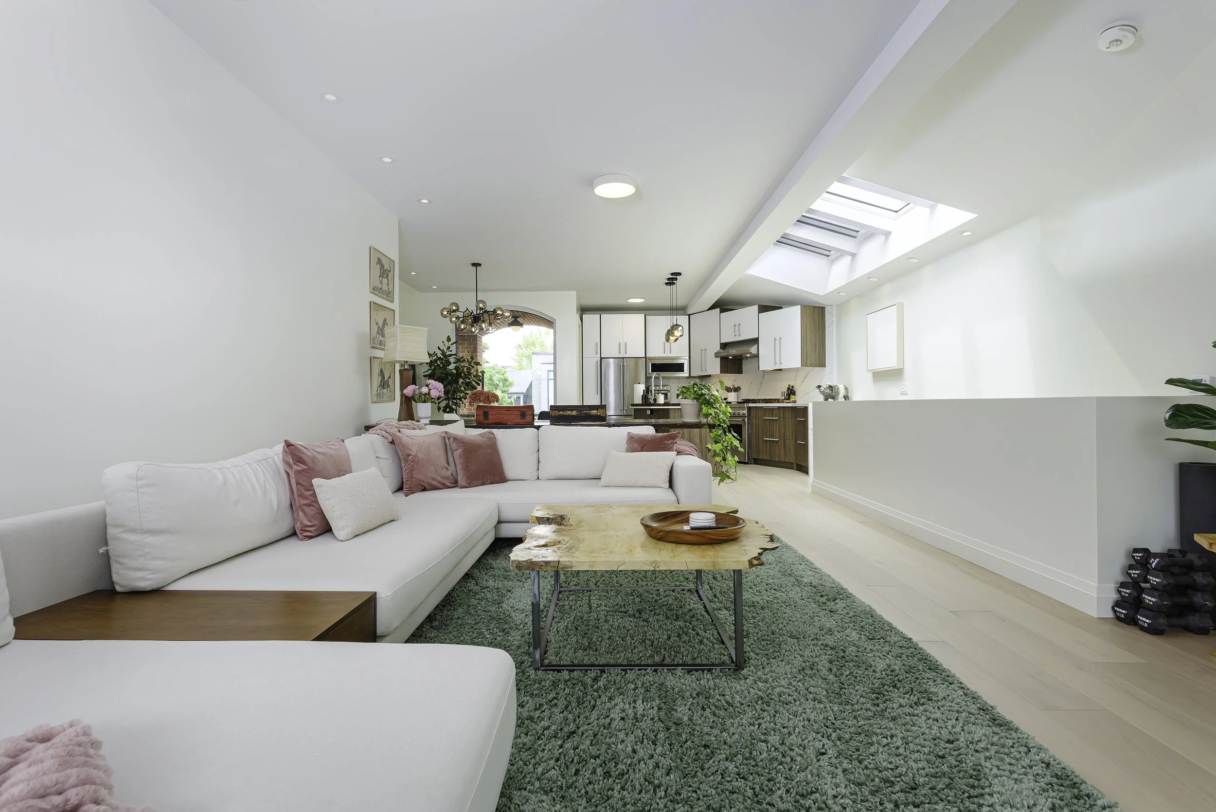 Little Italy Grand Upper · Available