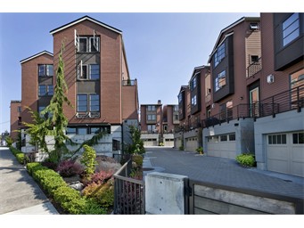 3213 W Lynn St, Seattle | $815,000