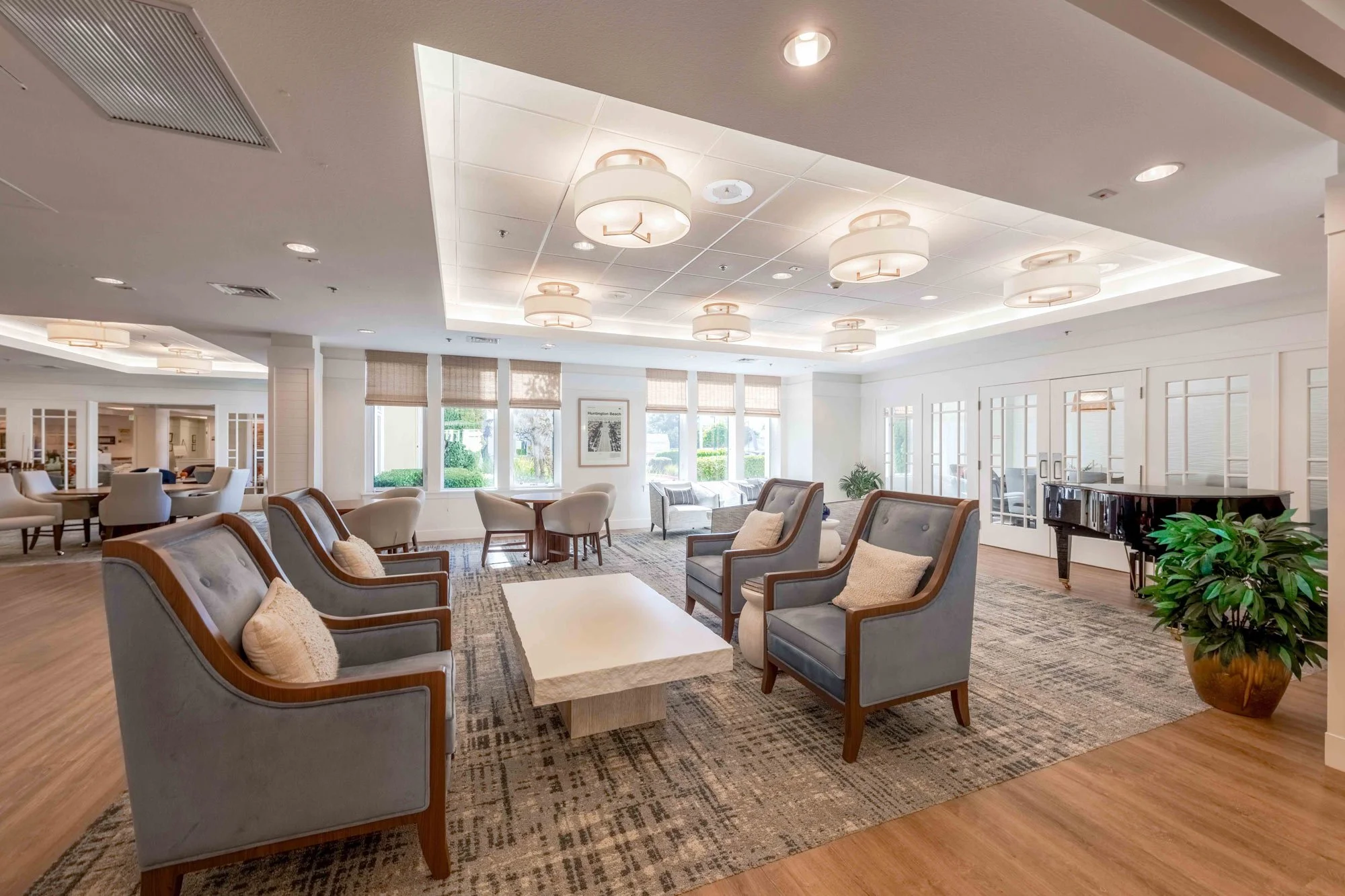 Merrill-Gardens-at-Huntington-Beach-6.jpg
