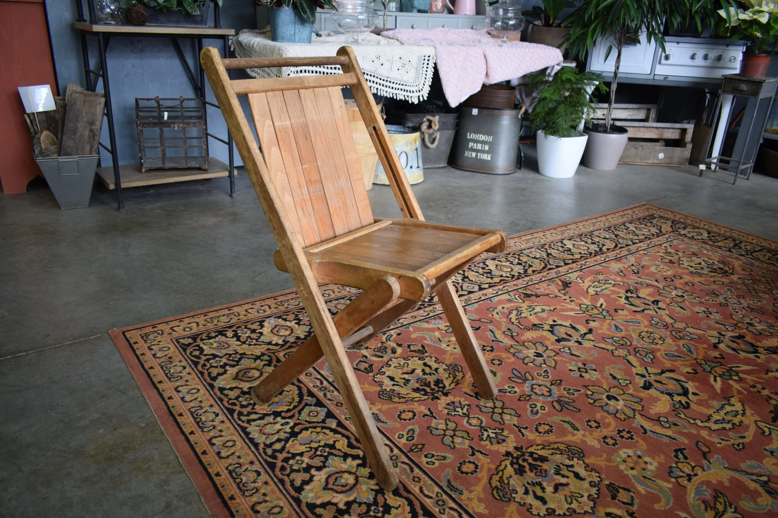 Ladderback folding chair
