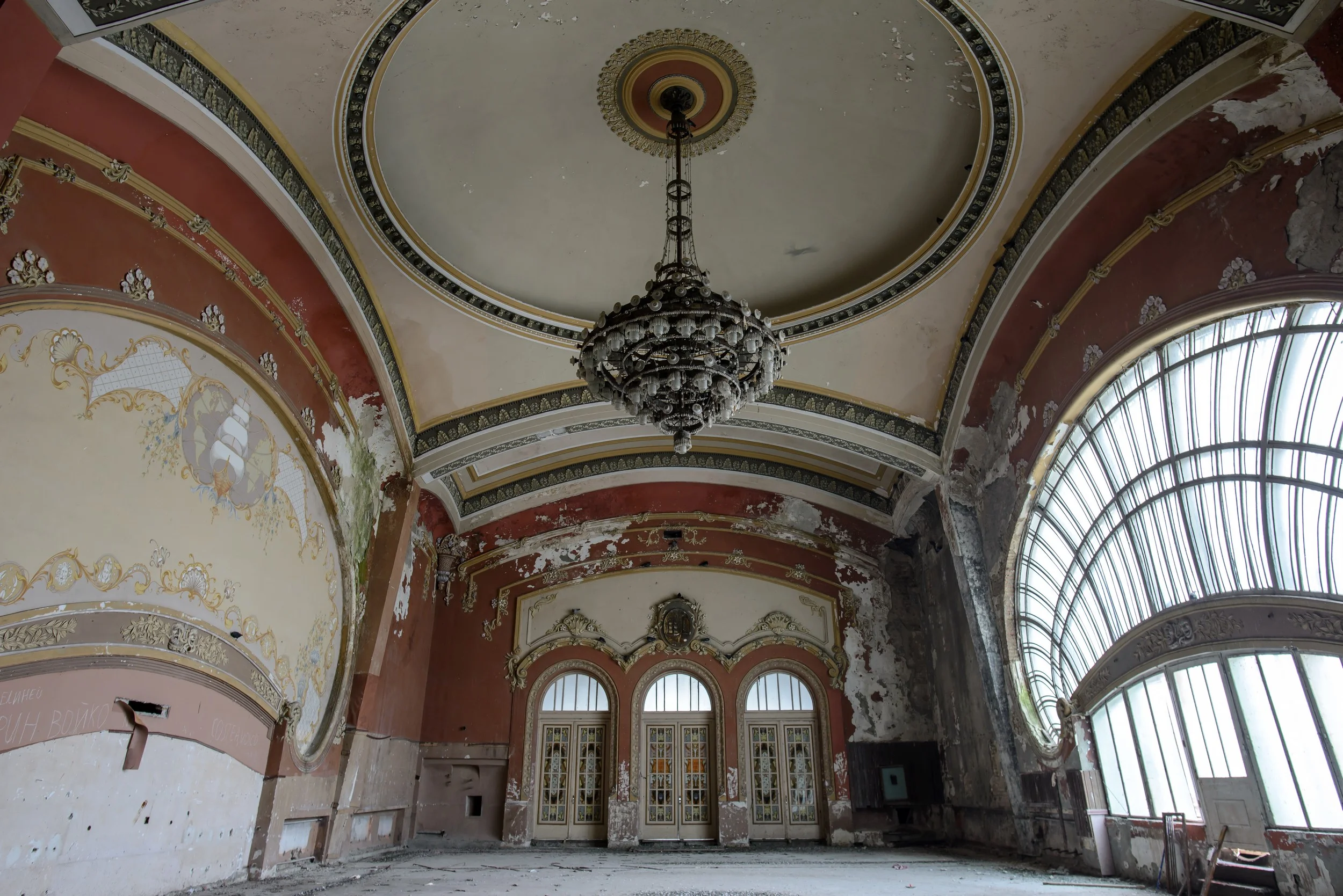 Costanta_Romania_Casino_1910_Abandoned_Architecture_masterpiece_3.jpg