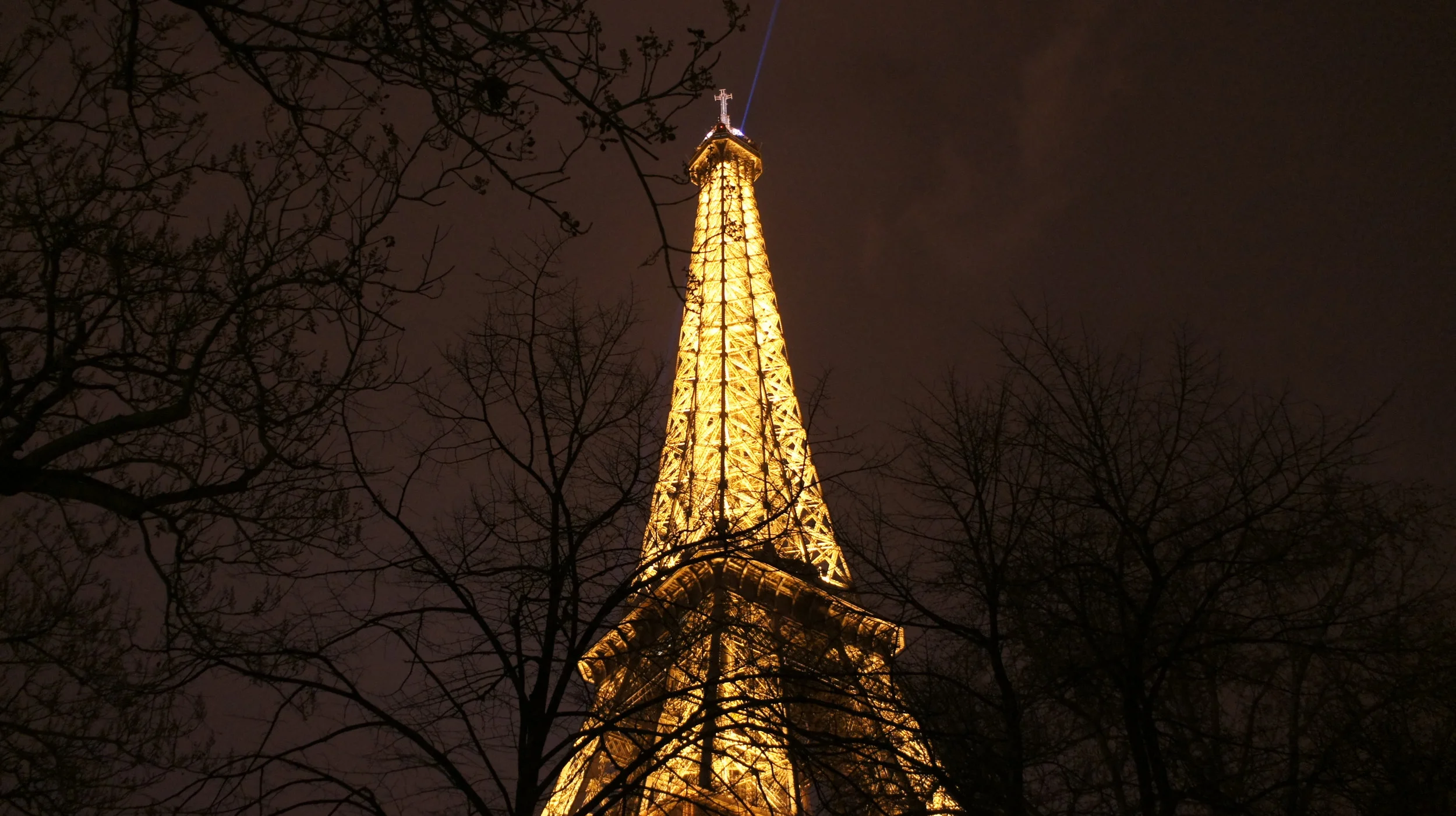 eiffel-tower_15666989260_o.jpg
