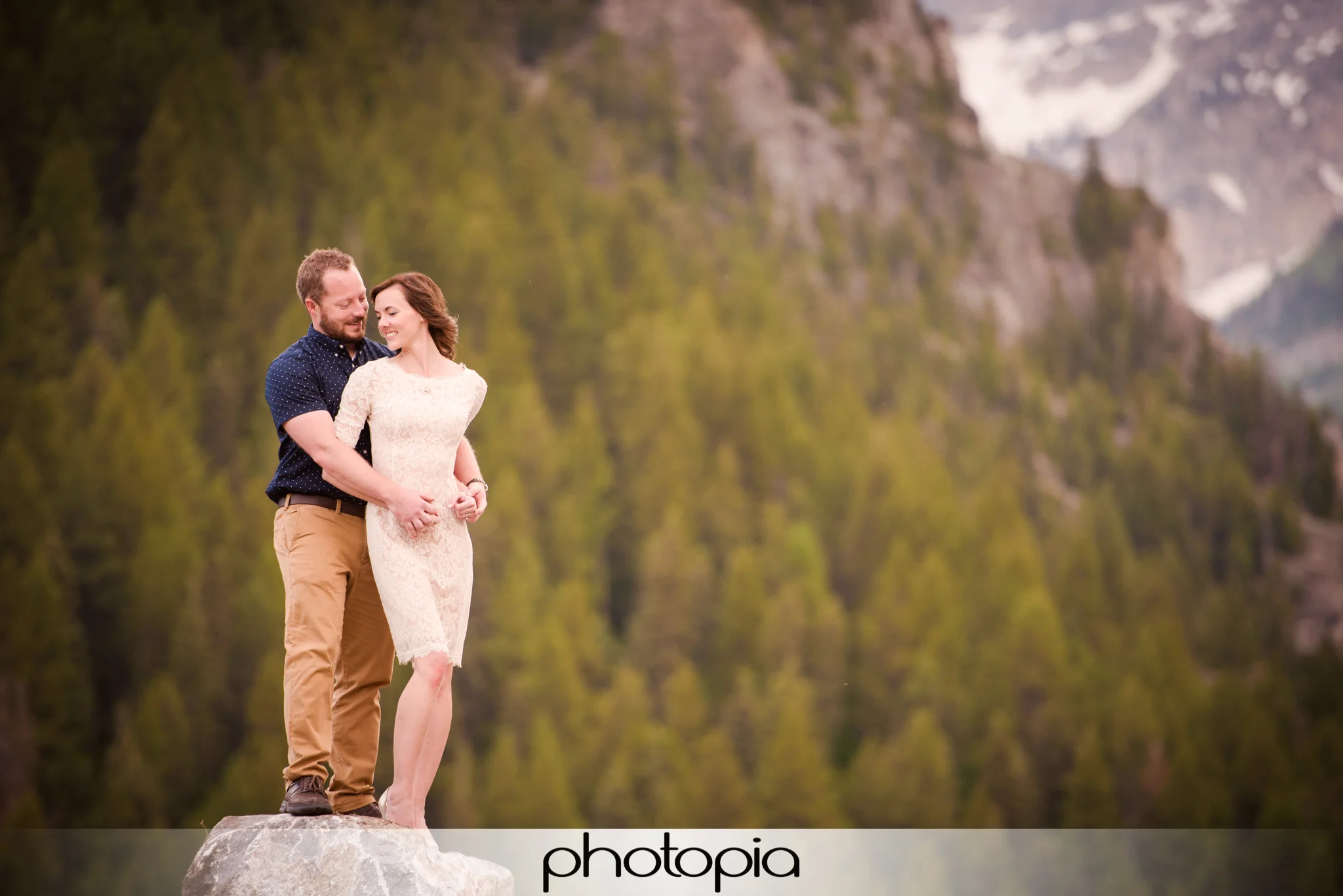 Engagement photographers-102.jpg