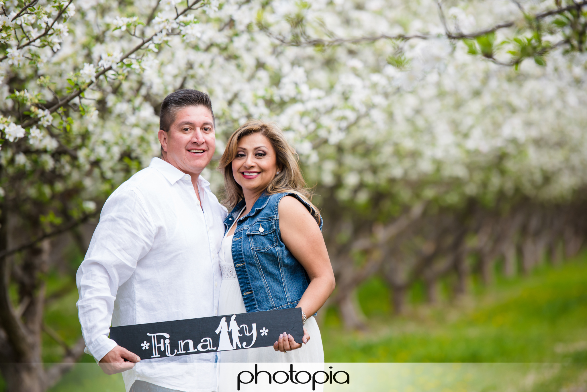 Engagement photographers-201.jpg