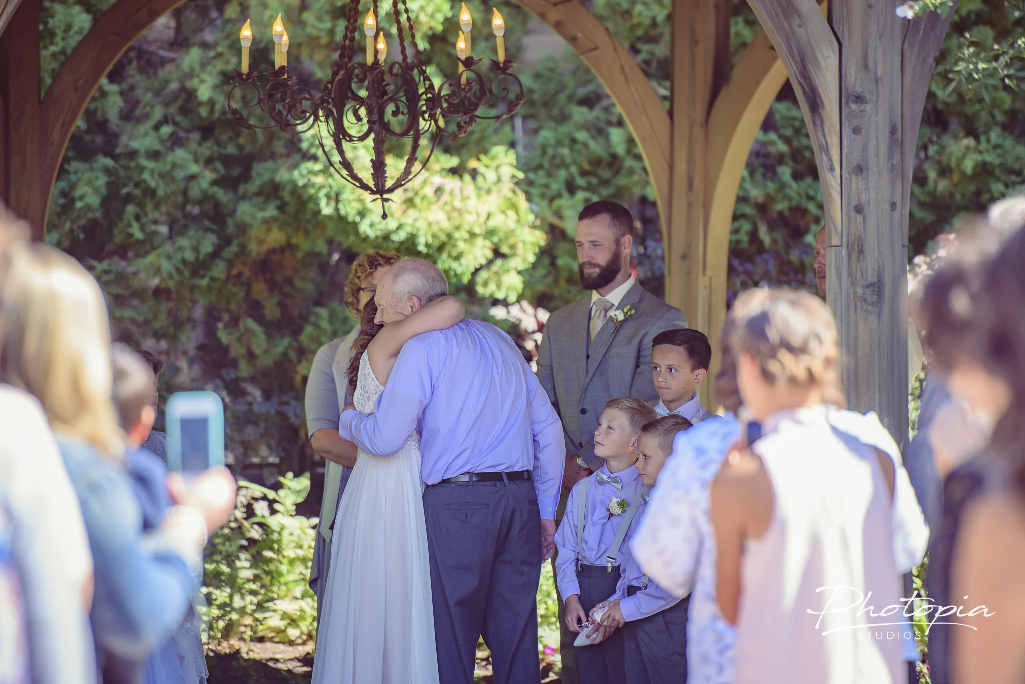 Amanda and Robby - Thanksgiving point wedding