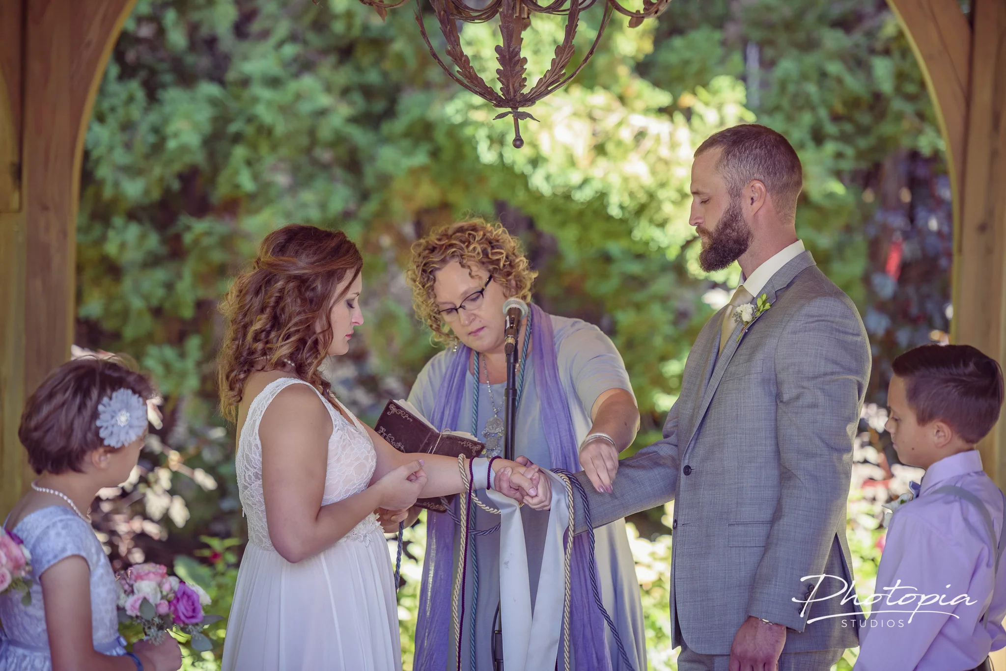 Amanda and Robby - Thanksgiving point wedding