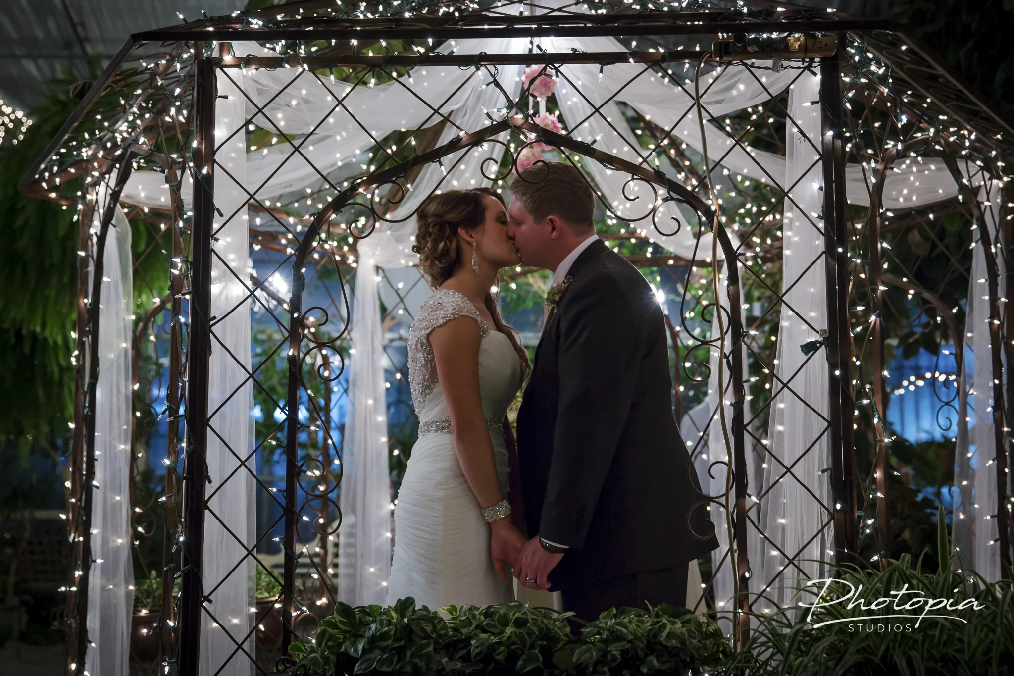 Cassie and Sendie | Le Jardin