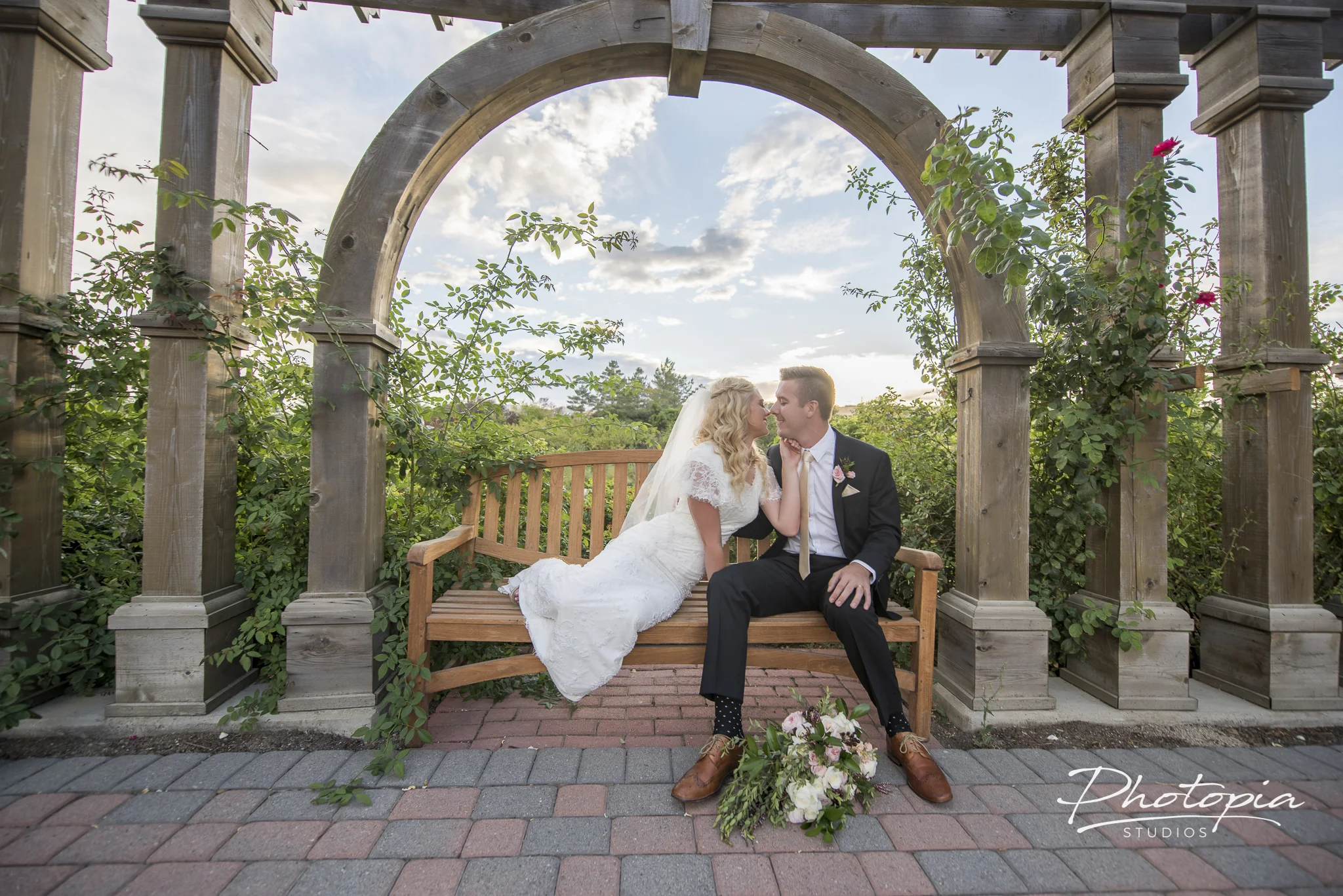 Kelly and Colton | Thanksgiving Point Gardens