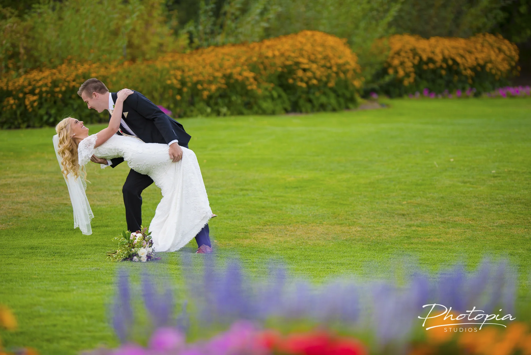 Kelly and Colton | Thanksgiving Point Gardens
