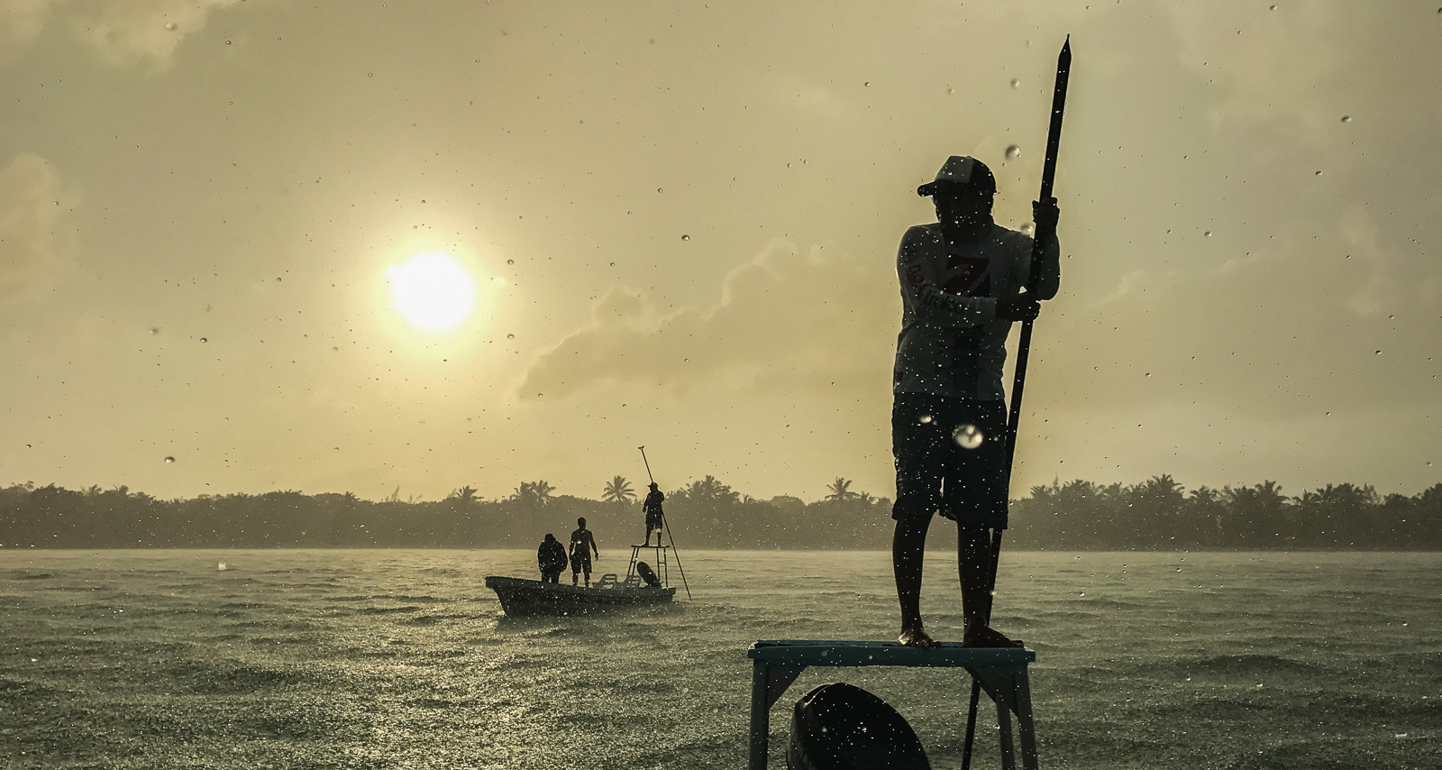 afternoon squall off the coast of mexico. photo: yogesh simpson
