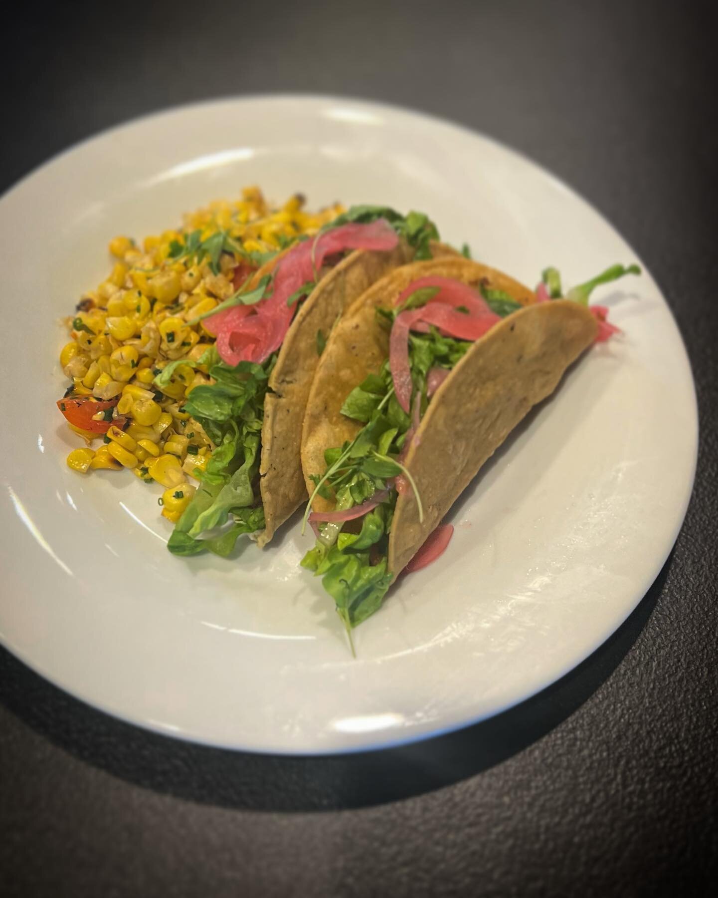 When the groom requests &ldquo;old-school crispy shell beef tacos- but make it vegan&rdquo; 😊🥑