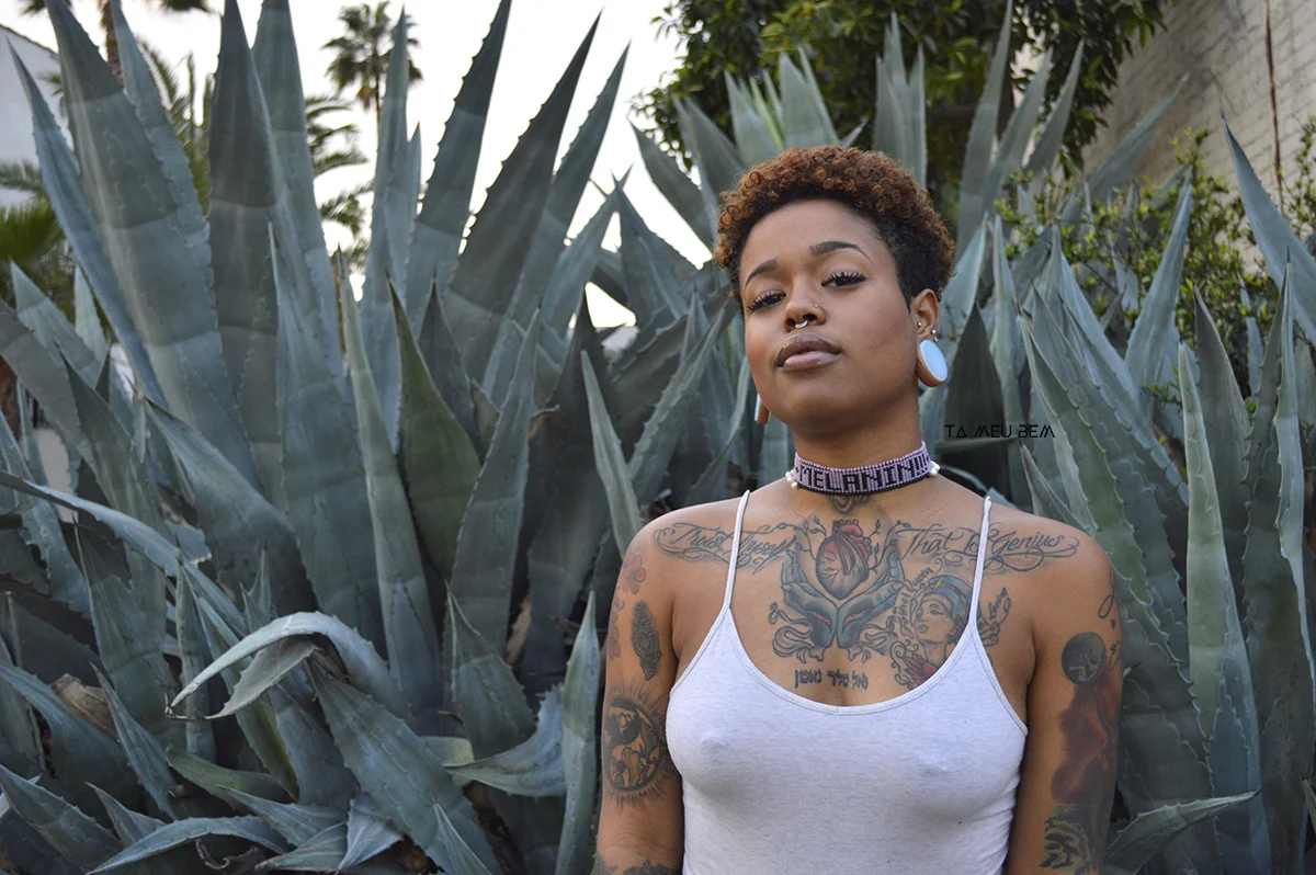 melanin poppin beaded choker kamil ta meu bem.jpg
