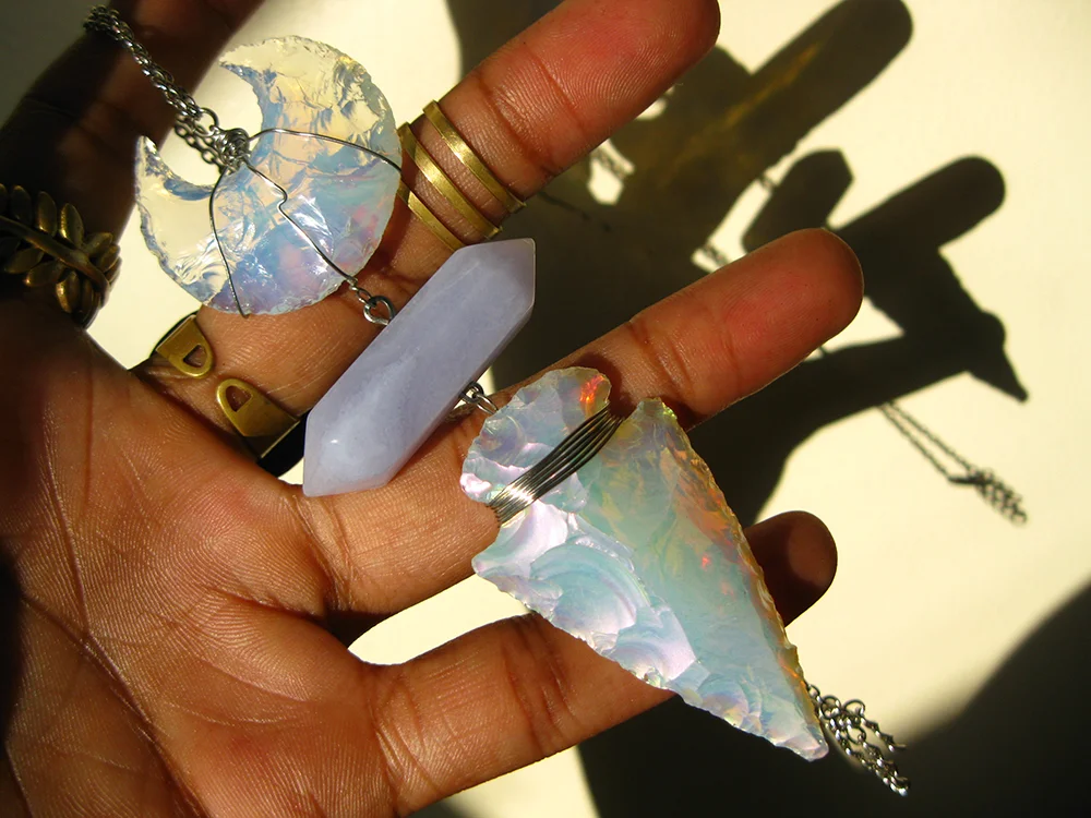 blue moon amulet ta meu bem daylight.jpg