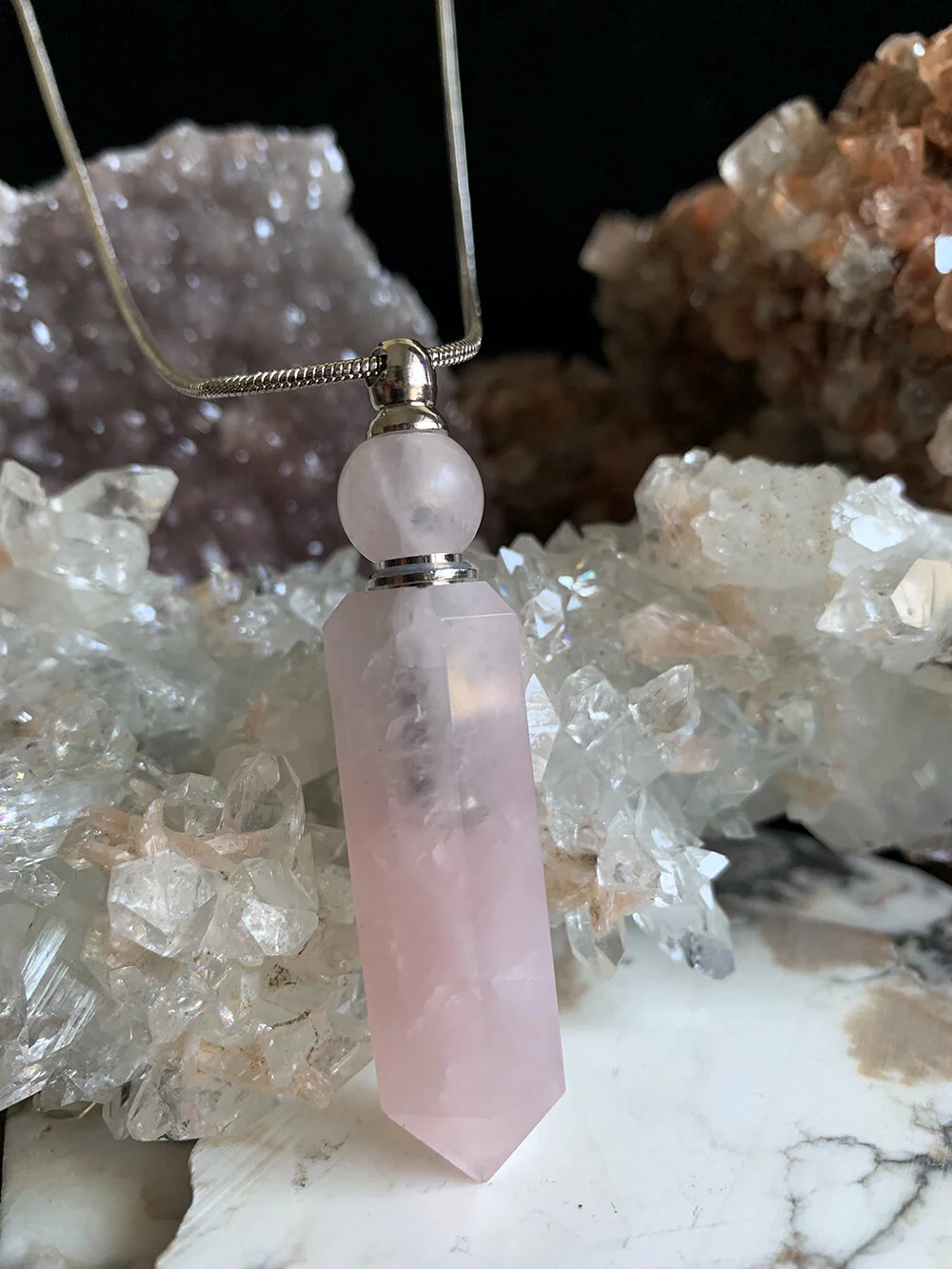 rose quartz bottle ta meu bem.jpg