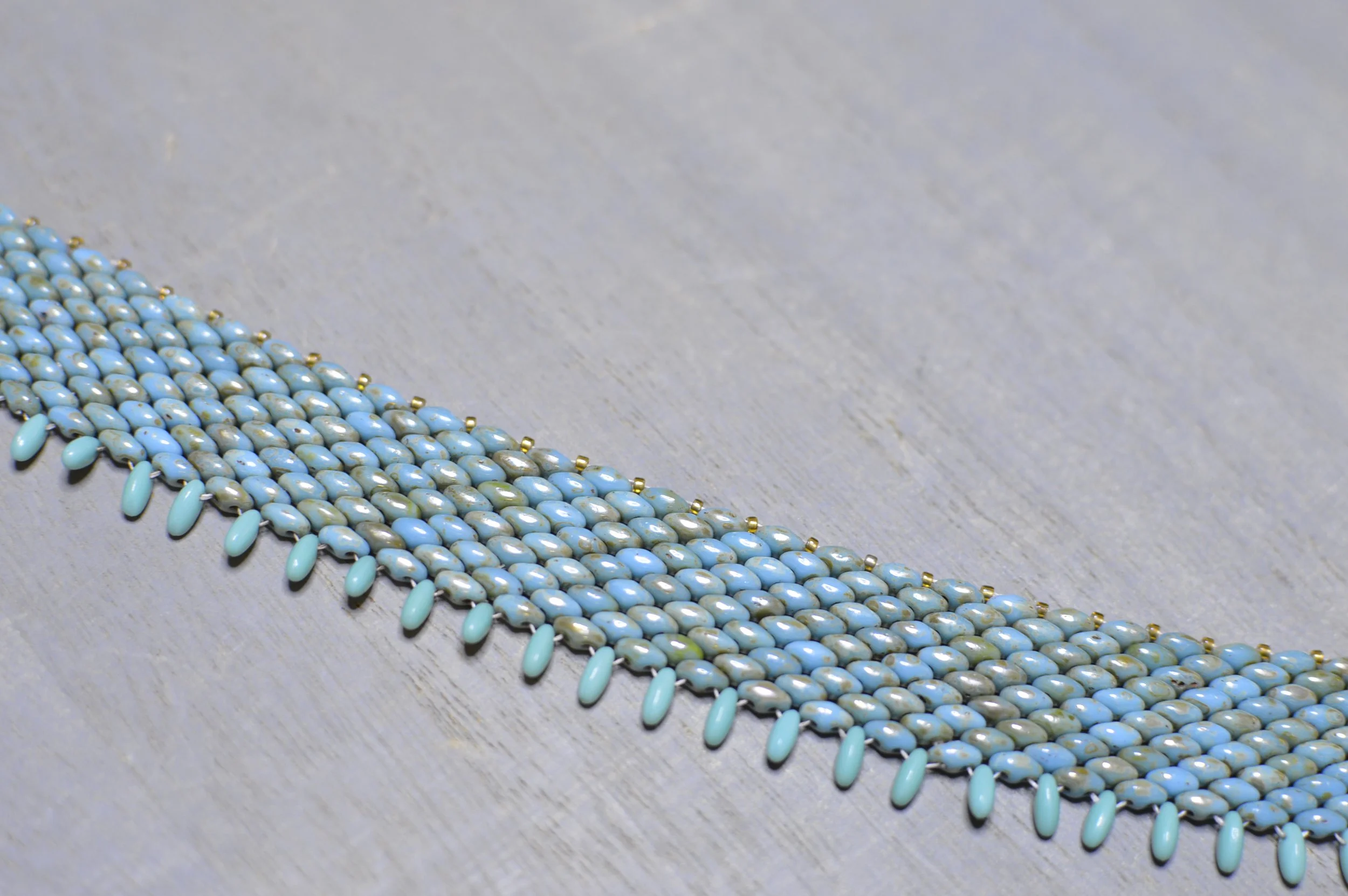 Turquoise Snakeskin beaded choker - seed beads.JPG