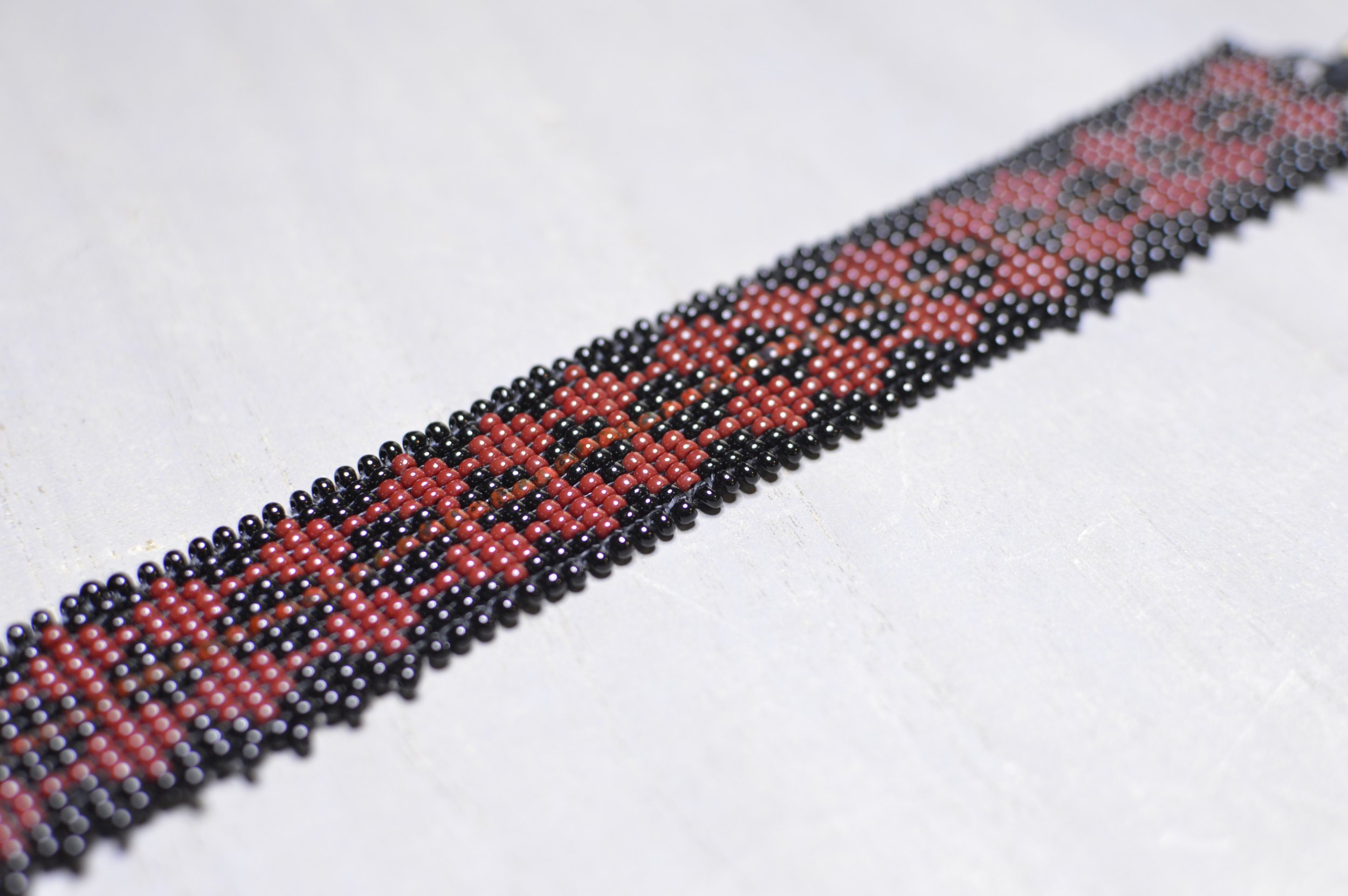 Carmine beaded choker.JPG