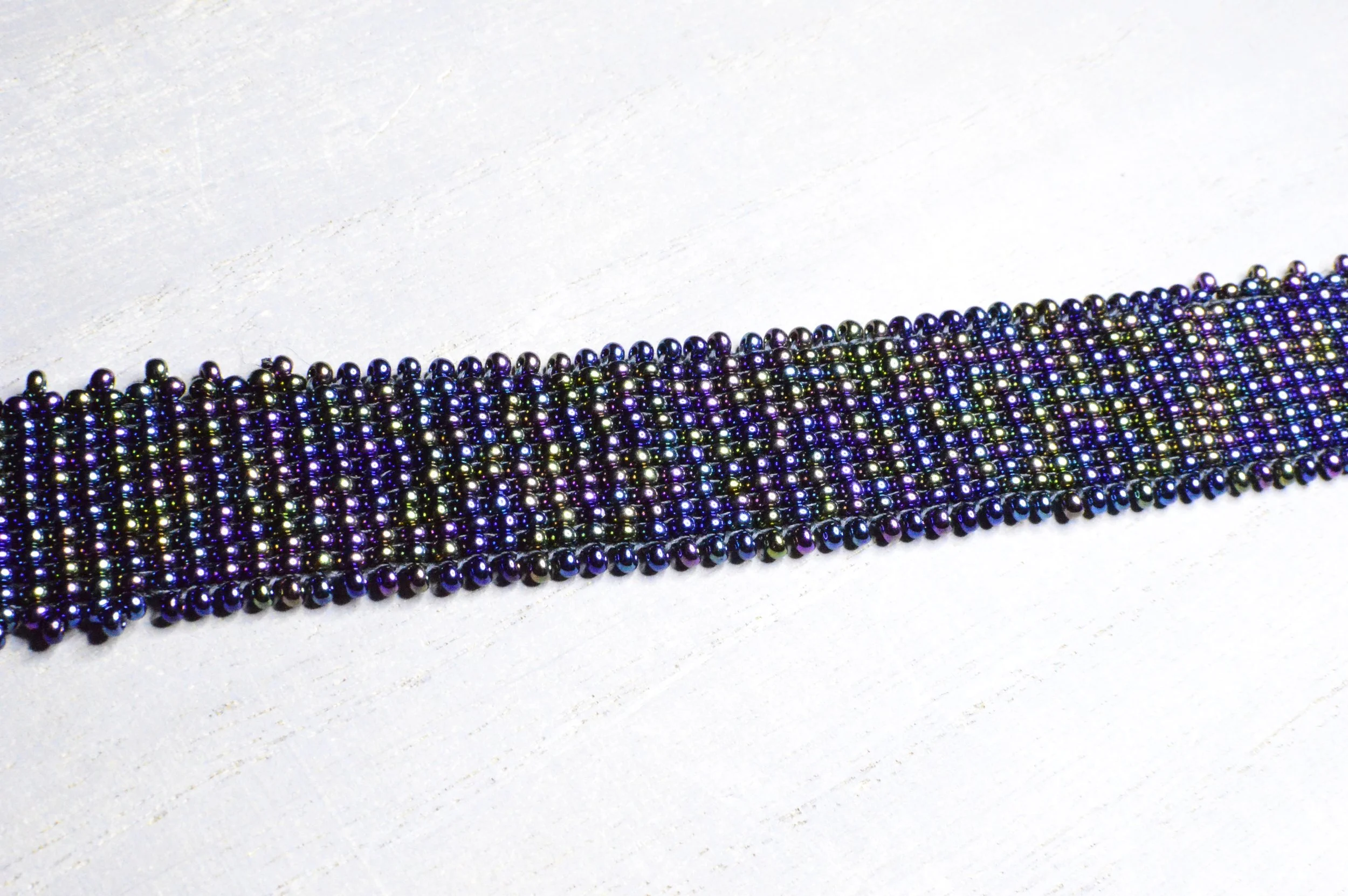 purps - seed bead choker.JPG