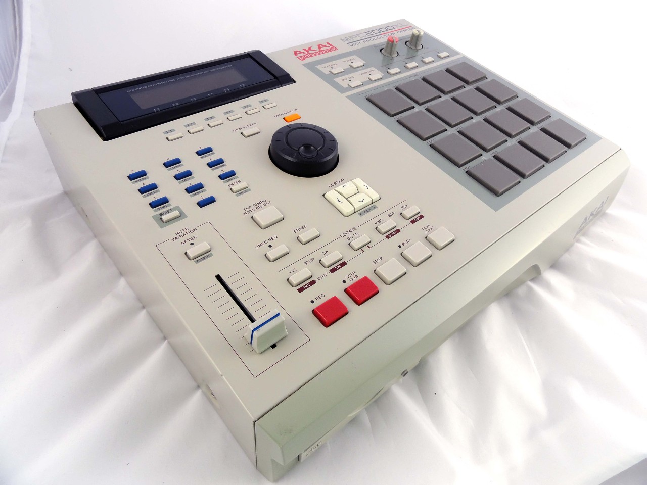 mpc2000xl.jpg