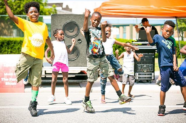 Come play, dance, bike in the street at Open Streets Cleveland this Sunday, 1:00-5:00pm on Detroit Ave (W. 25th - W. 65th). @openstreetscle temporarily reclaims the streets as a free public space for people of all ages and abilities. Activities inclu