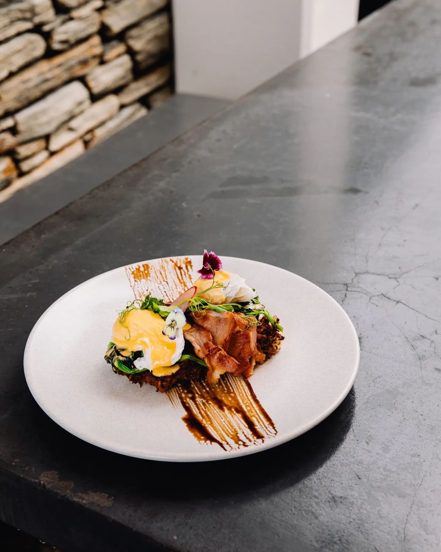 Eggs Bene anyone? 🙋

Surely it doesn't have to be the weekend to treat yourself to brunch? Go on. Do it 🥳