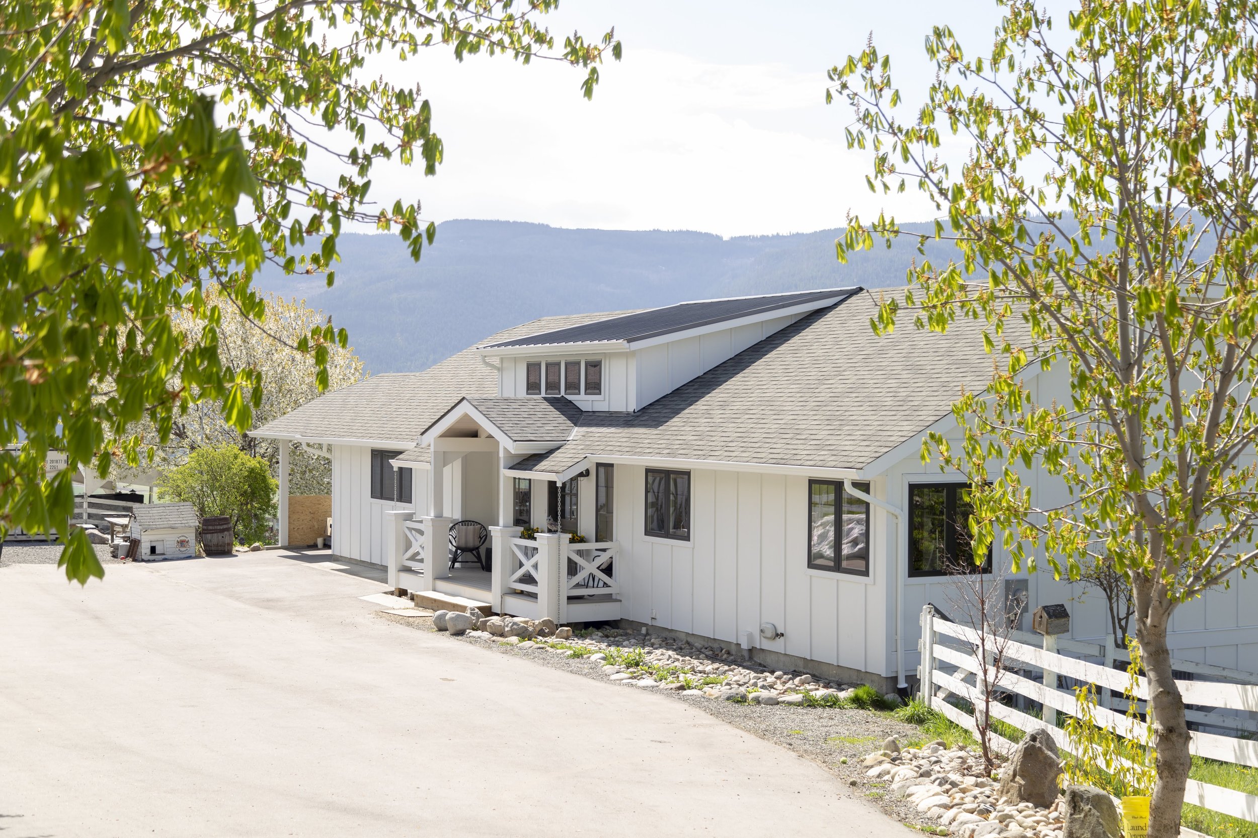 Modern Farm House