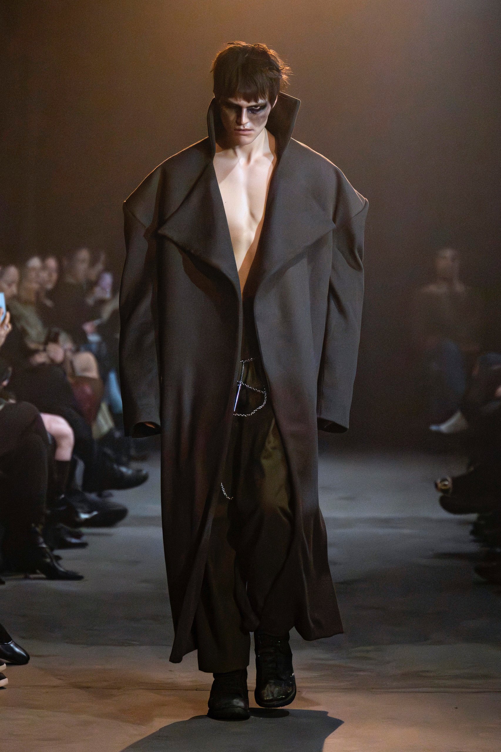 Andrew-Curwen-Ready-To-Wear-Fall-Winter-2026-New-York-Fashion-Week-Runway-007.jpeg
