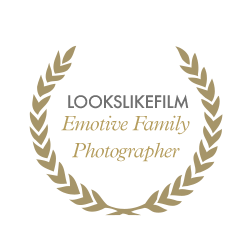 EmotiveFamilyPhotogrpaherBadge.png