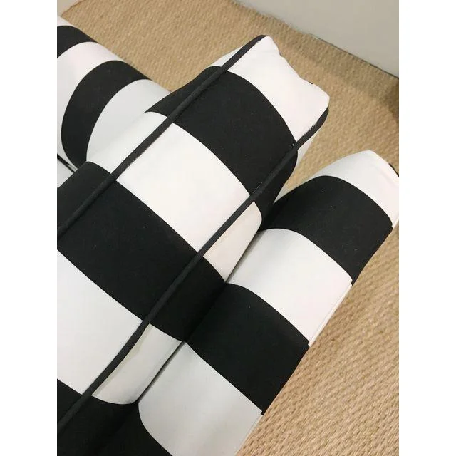 black-and-white-striped-loveseat-0349.jpg