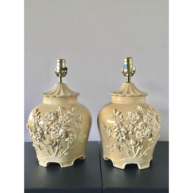 chinosierie-chalkware-lamps-pair-3586.jpeg