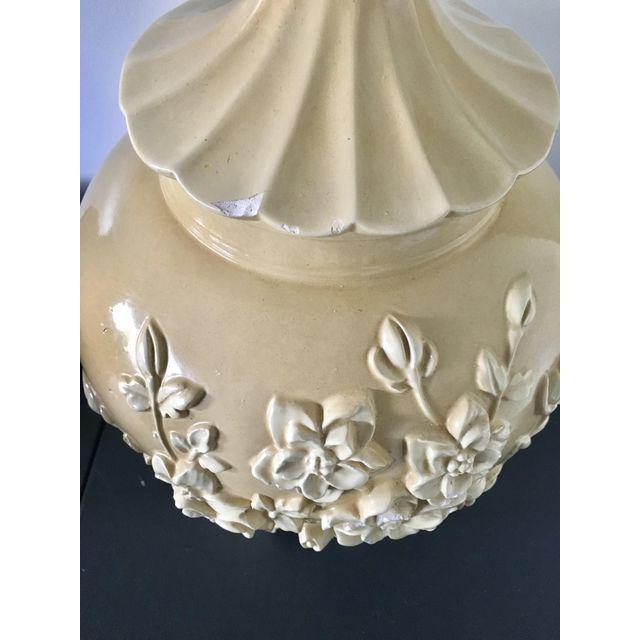 chinosierie-chalkware-lamps-pair-6496.jpeg