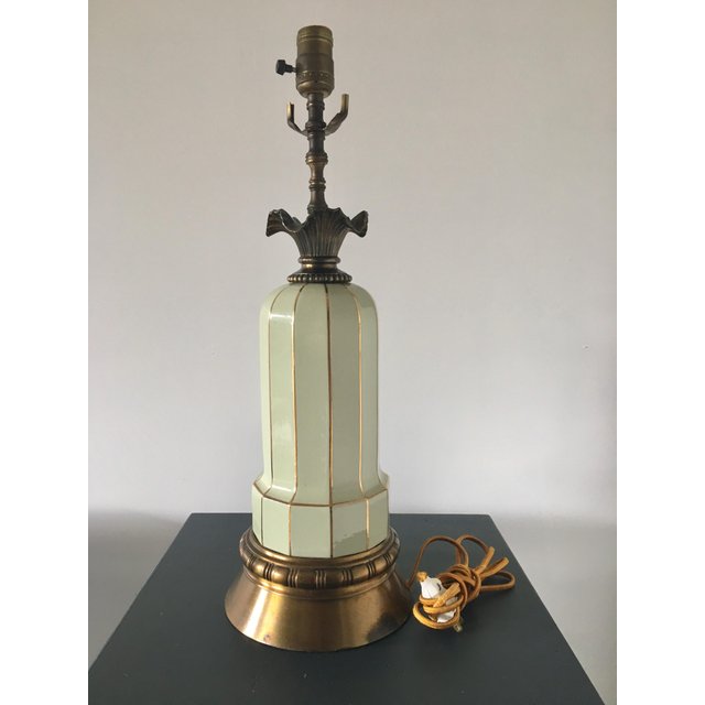1960s-vintage-brass-scalloped-lamp-0540.jpeg