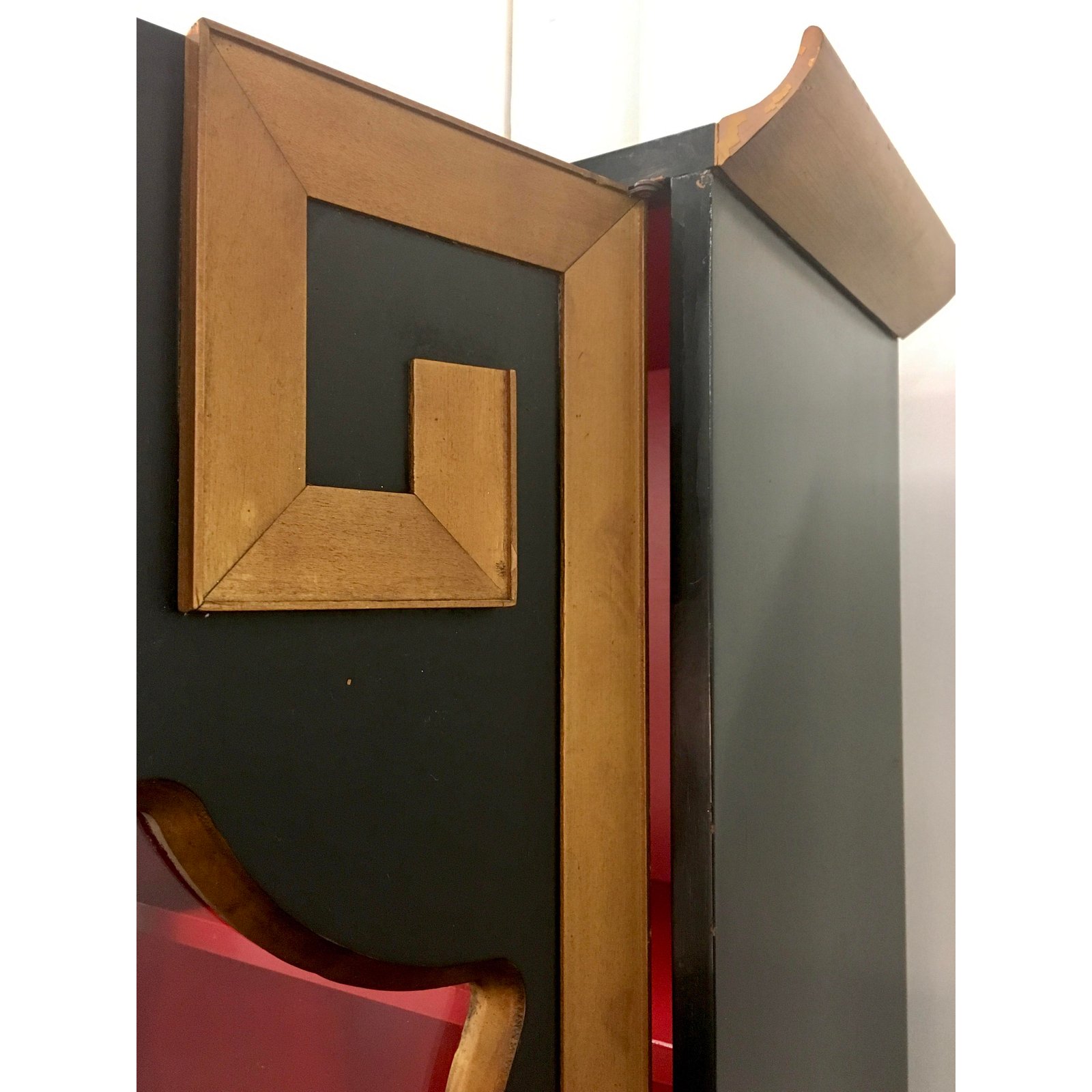 1970s-hollywood-regency-greek-key-pagoda-display-cabinet-5484.jpeg