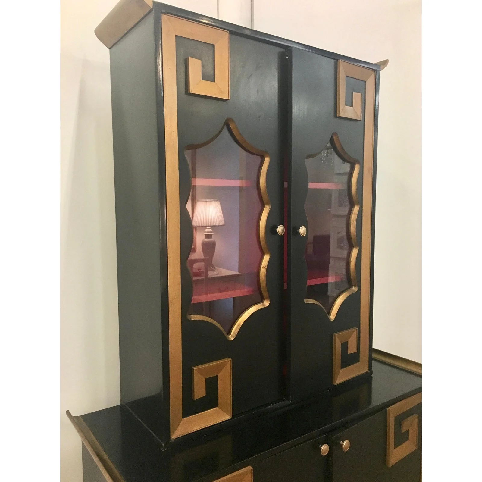 1970s-hollywood-regency-greek-key-pagoda-display-cabinet-5521.jpeg