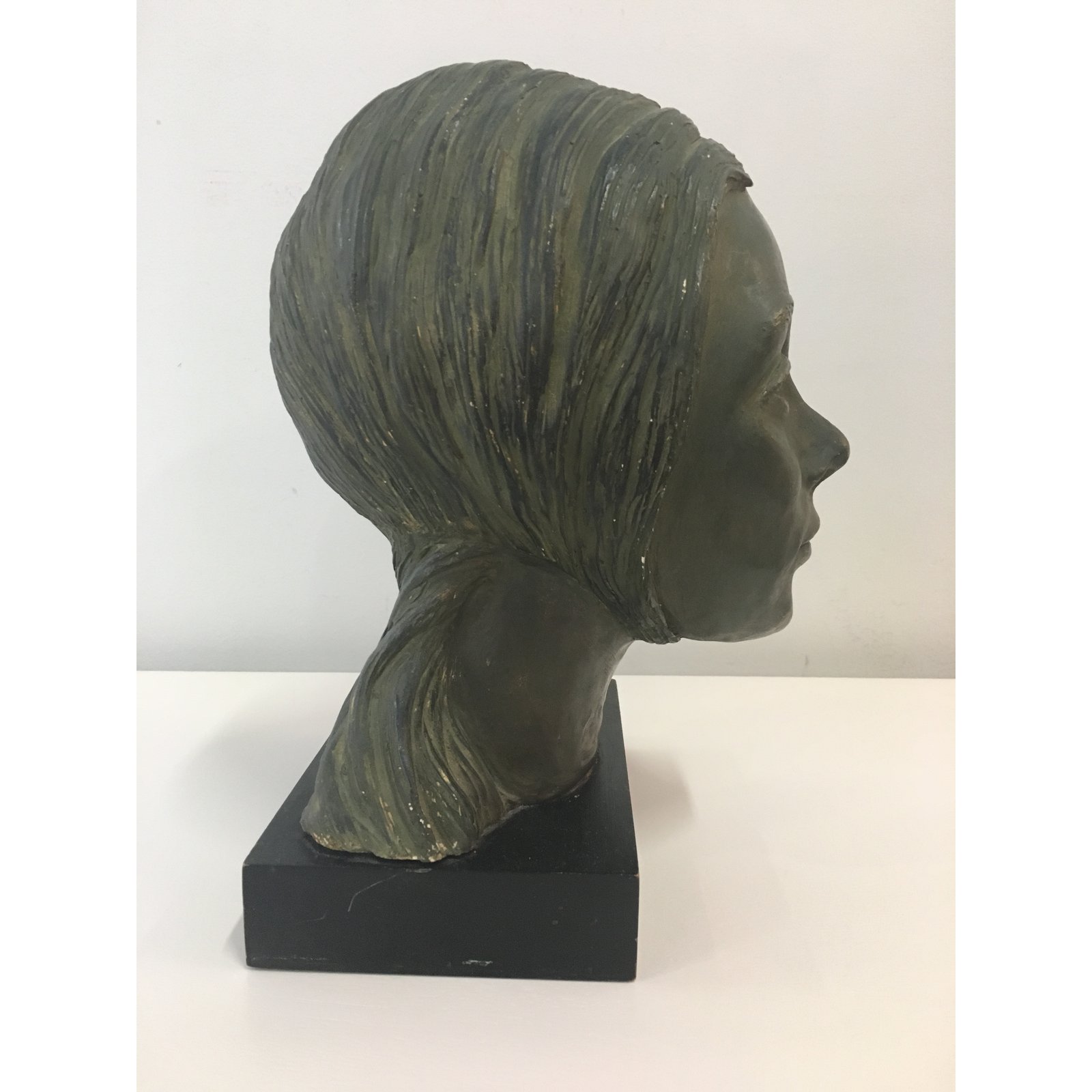 1980s-expressionism-female-plaster-bust-5643.jpeg