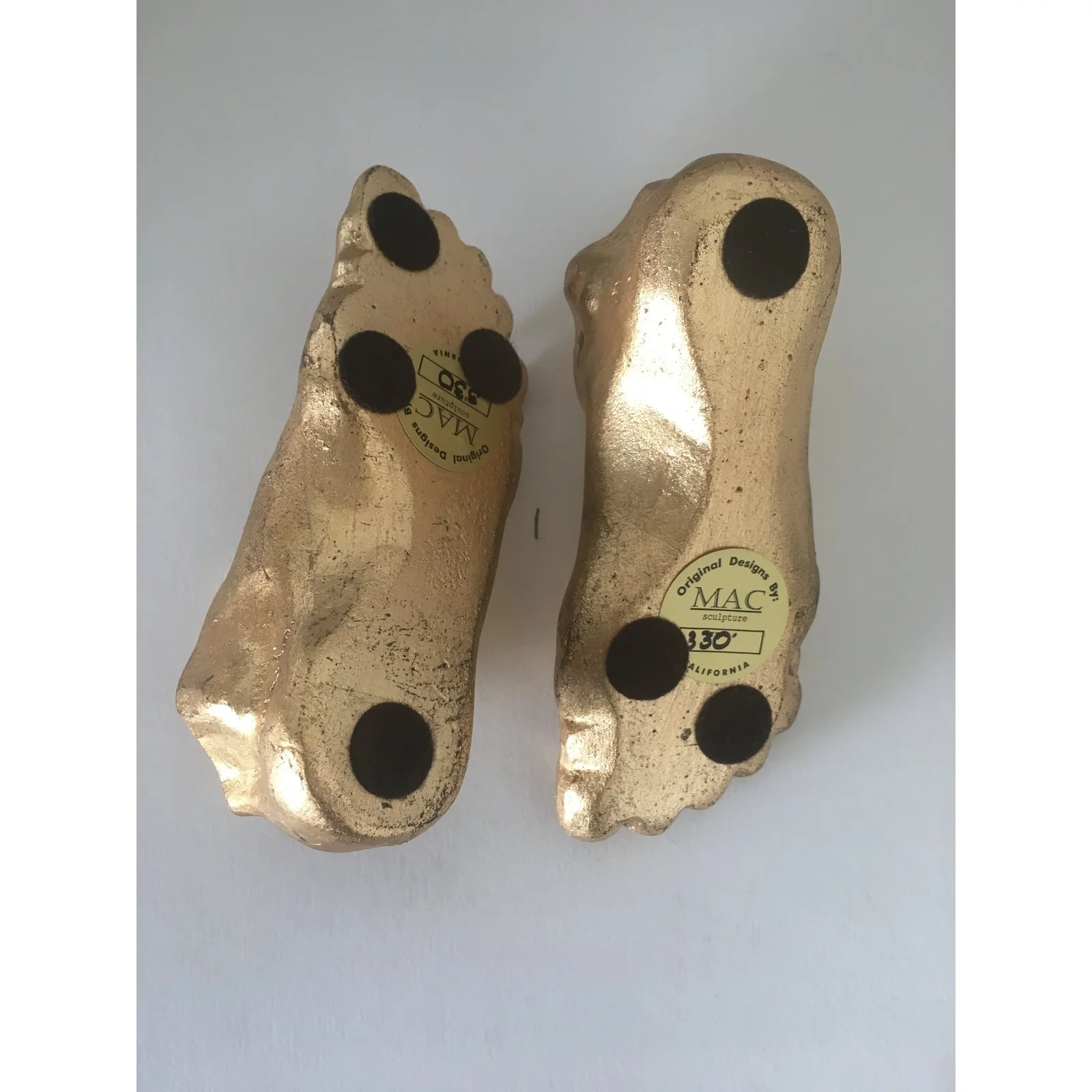 gold-ceramic-feet-a-pair-3238.jpeg