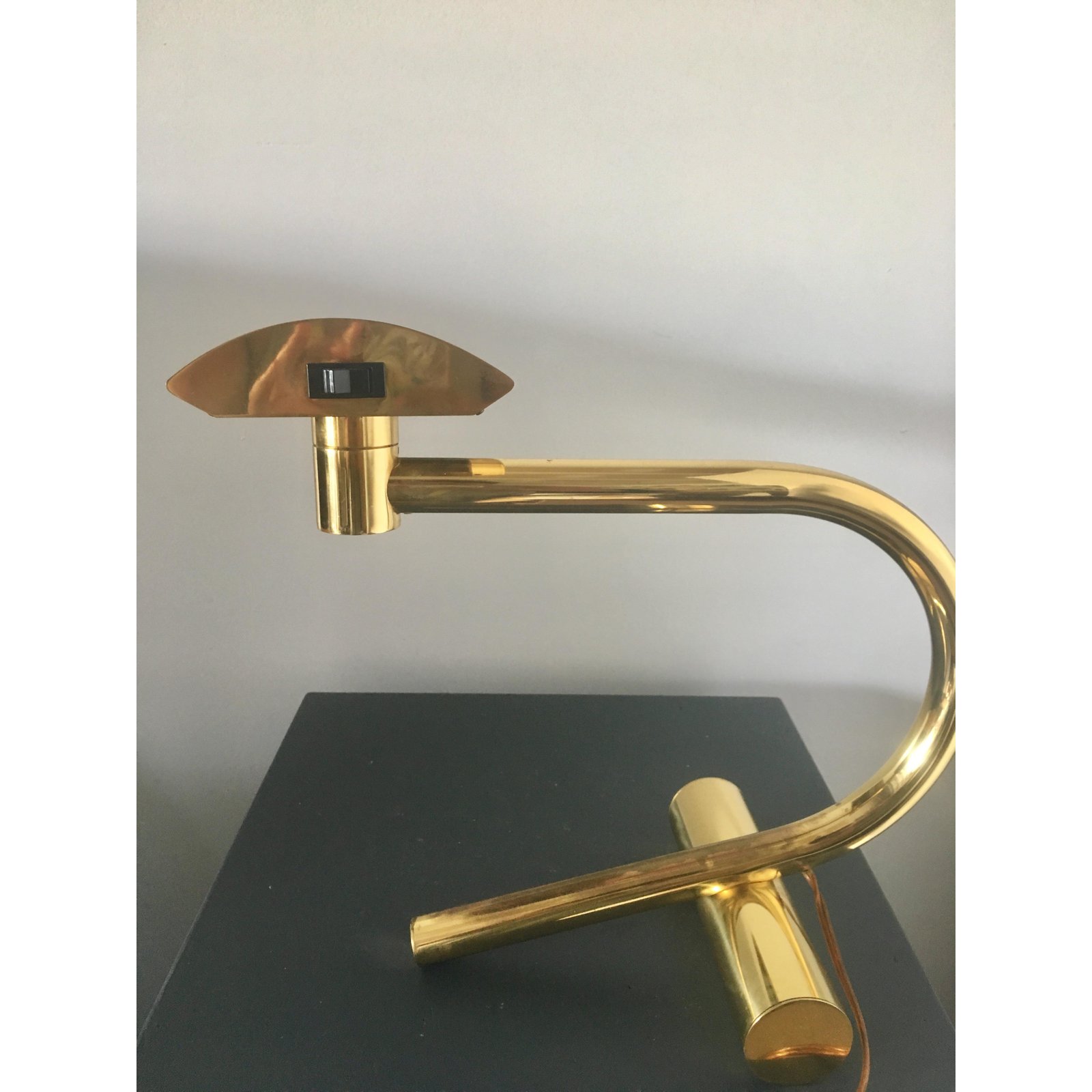1980s-mid-century-modern-brass-desk-lamp-9555.jpeg
