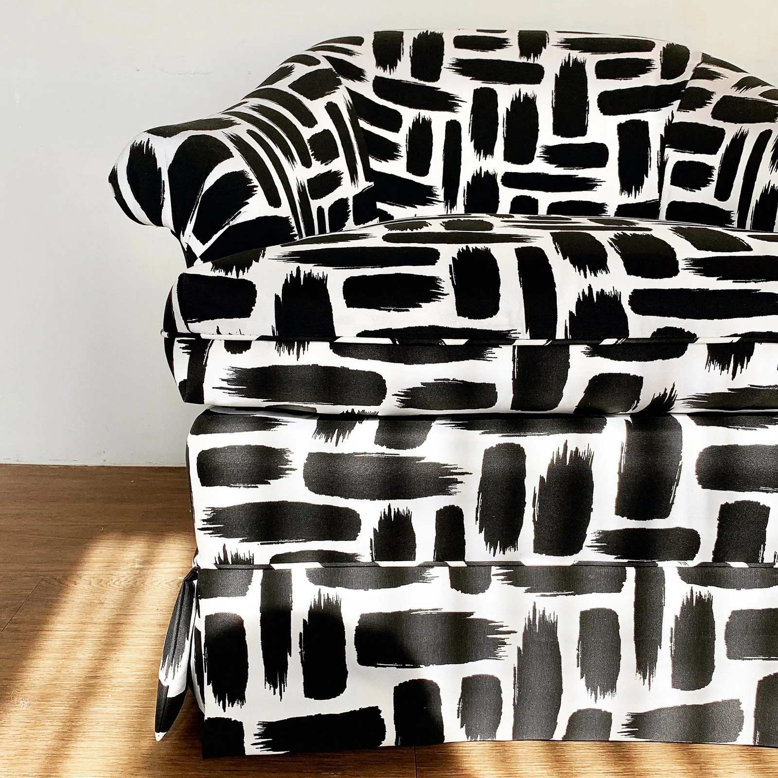 vintage-brush-stroke-club-chairs-a-pair-0103.jpeg